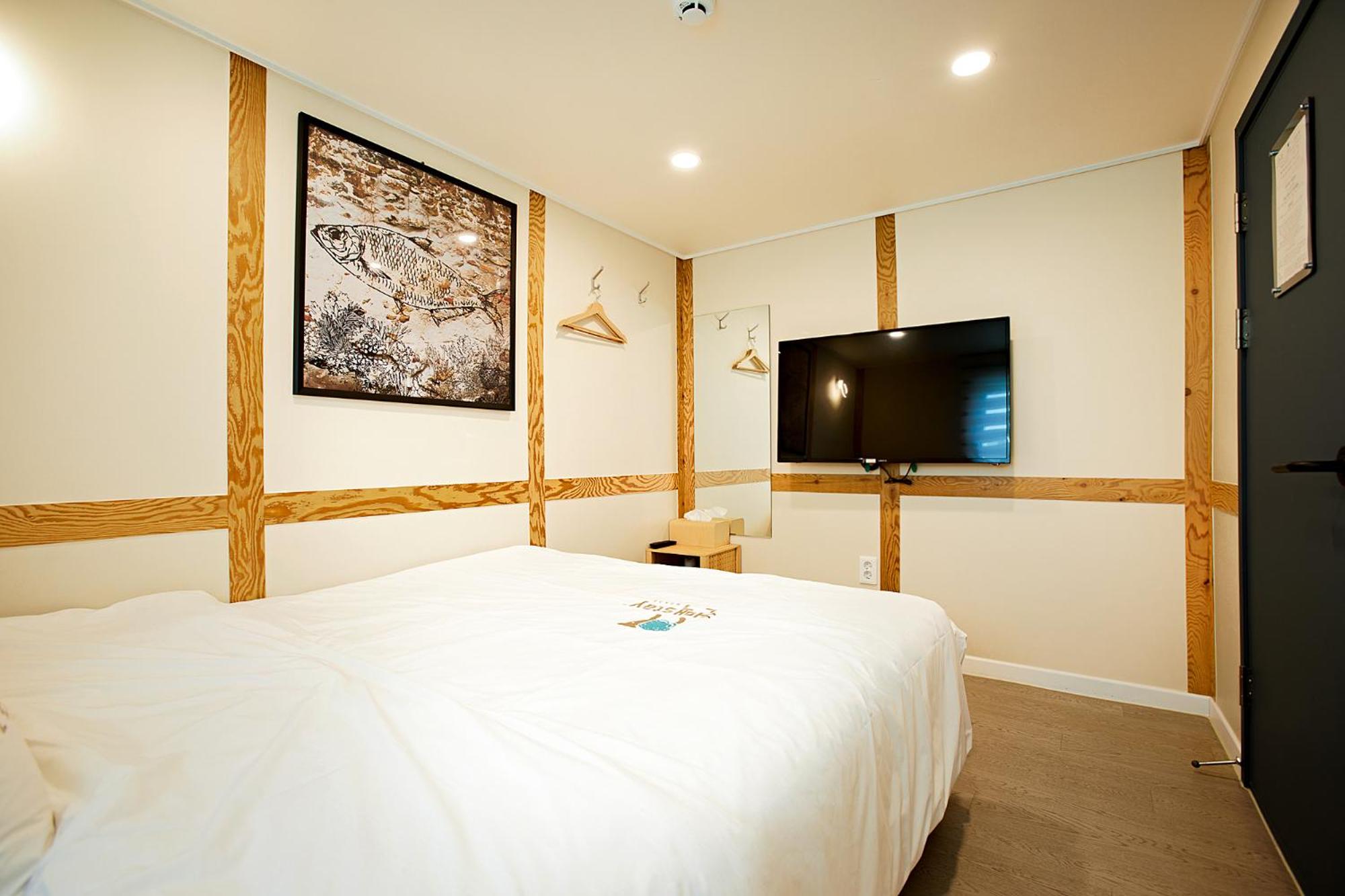 Large Single Room photo 1