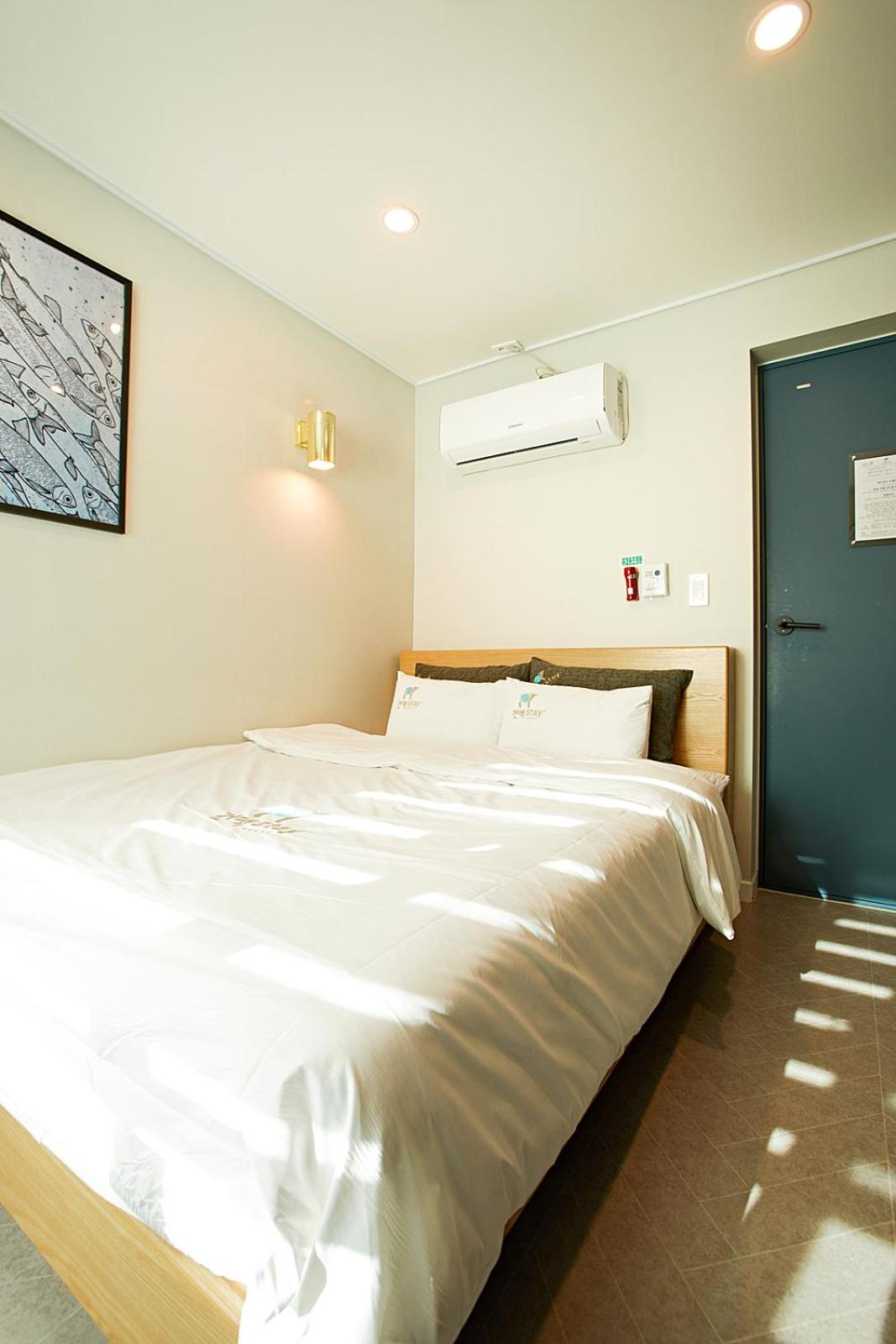 Double Room With Private Bathroom photo 2