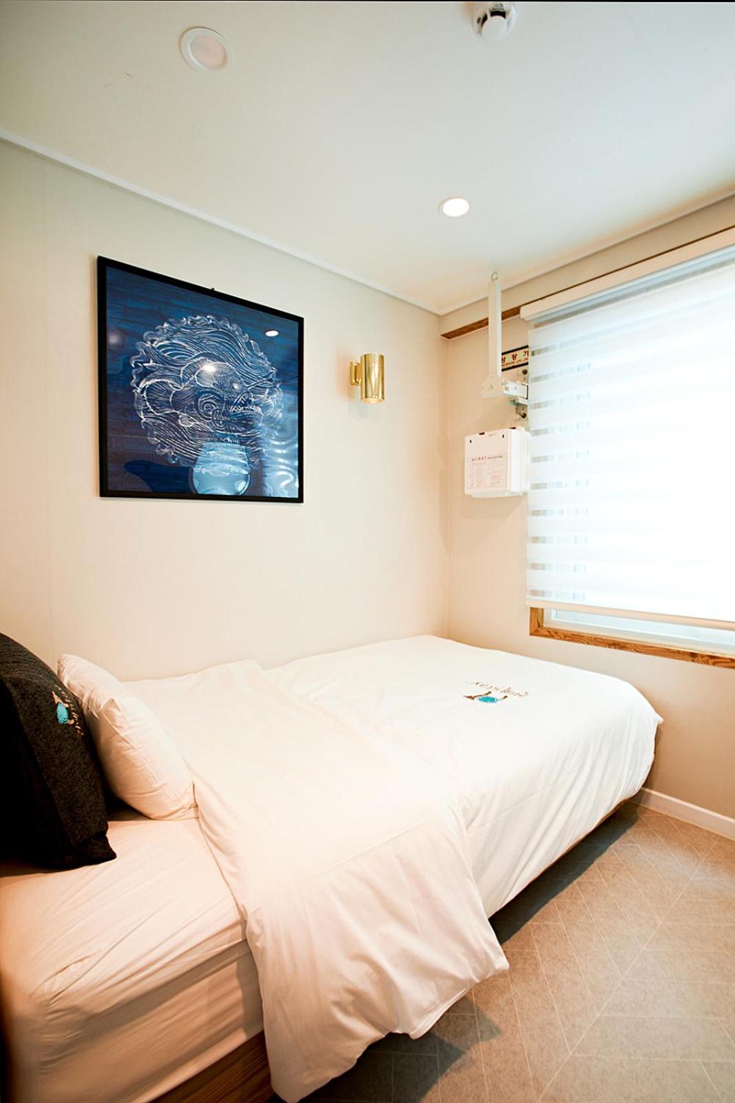 Single Room With Private Bathroom photo 1