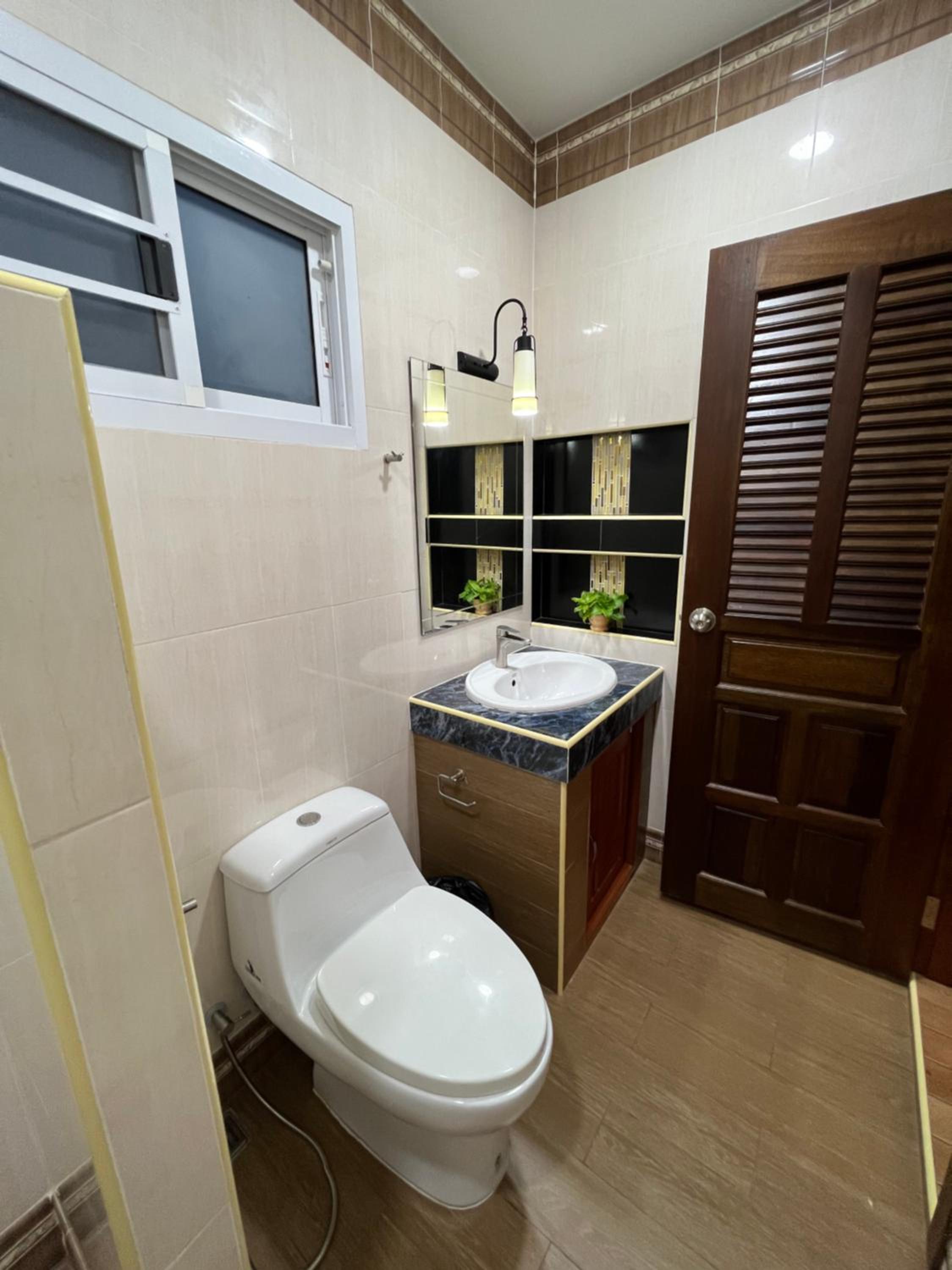 Two-Bedroom House - Photo 12
