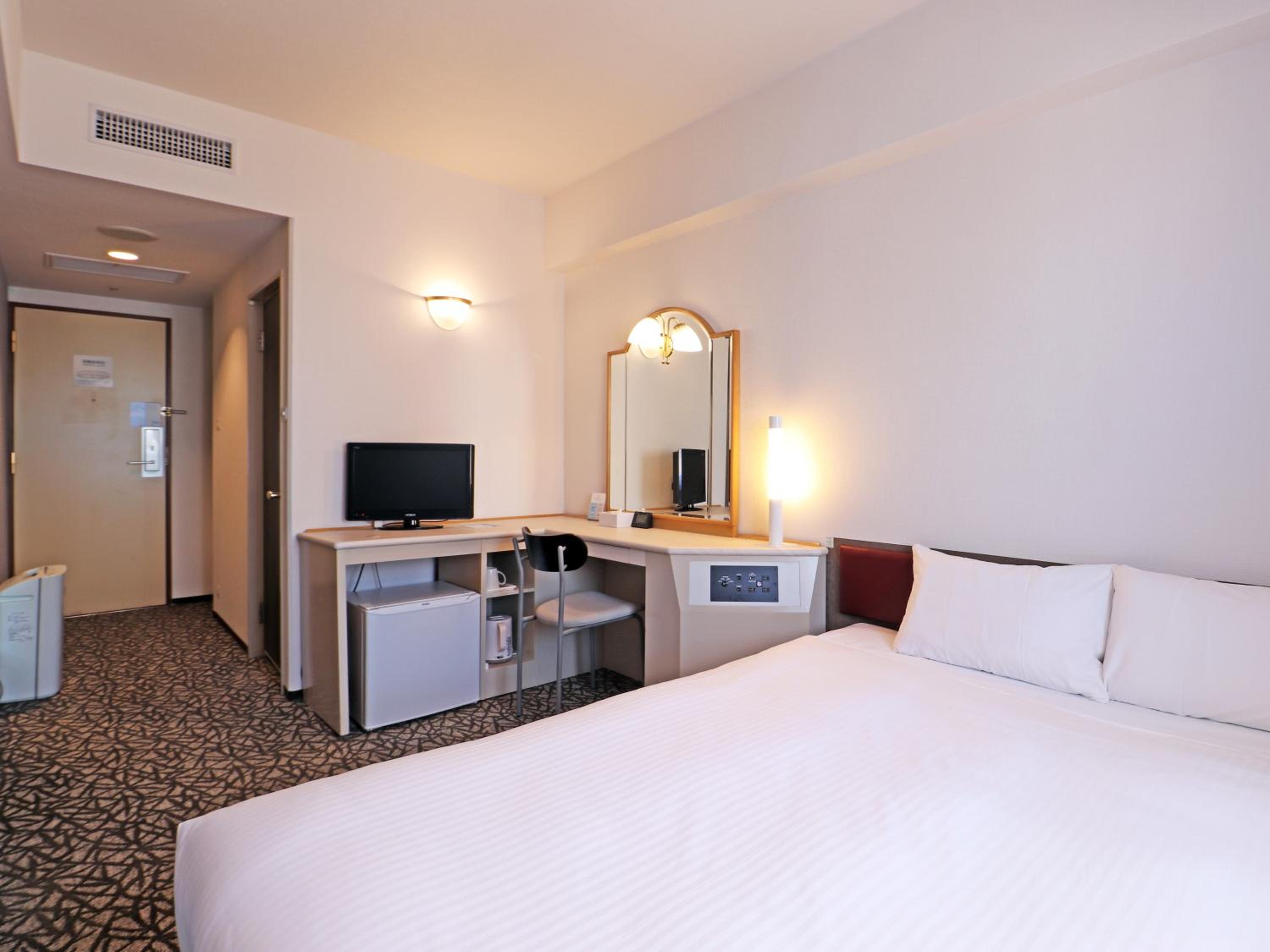 Renewal  Superior Double Room - Smoking - Photo 6