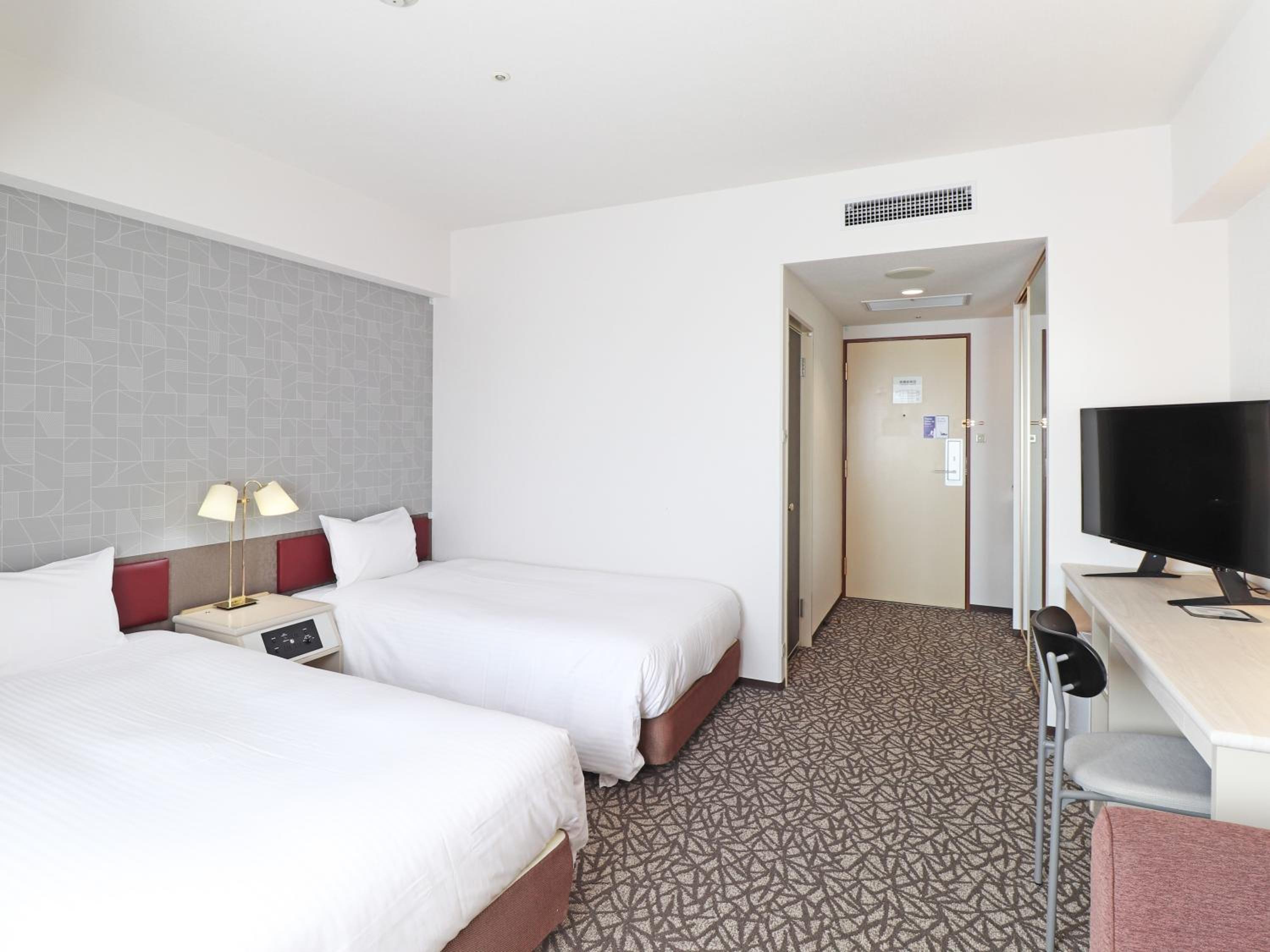 Renewal Standard Twin Room - Smoking - Photo 6