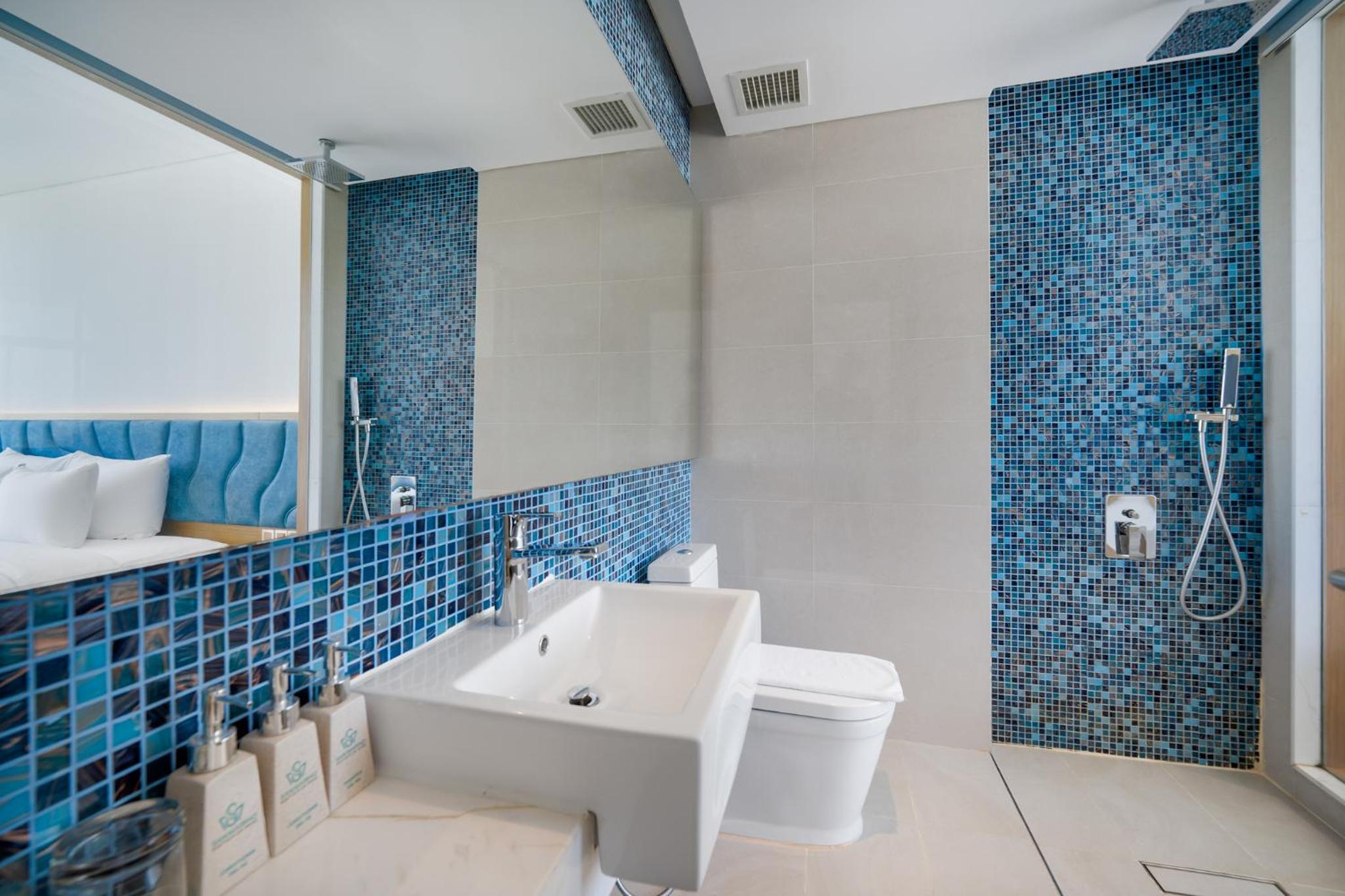 Superior Double Room with City View photo 2