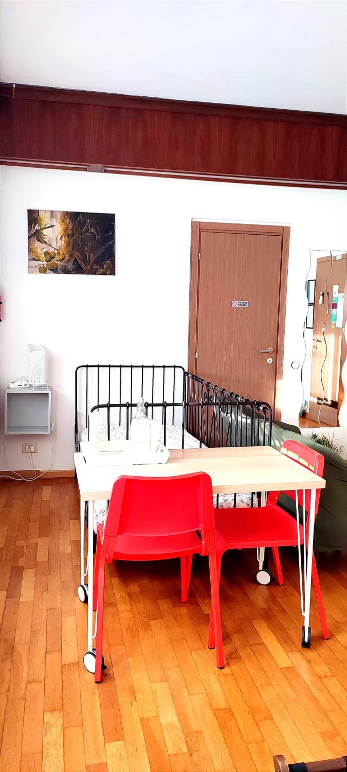Quadruple Room with Private Bathroom - Photo 7