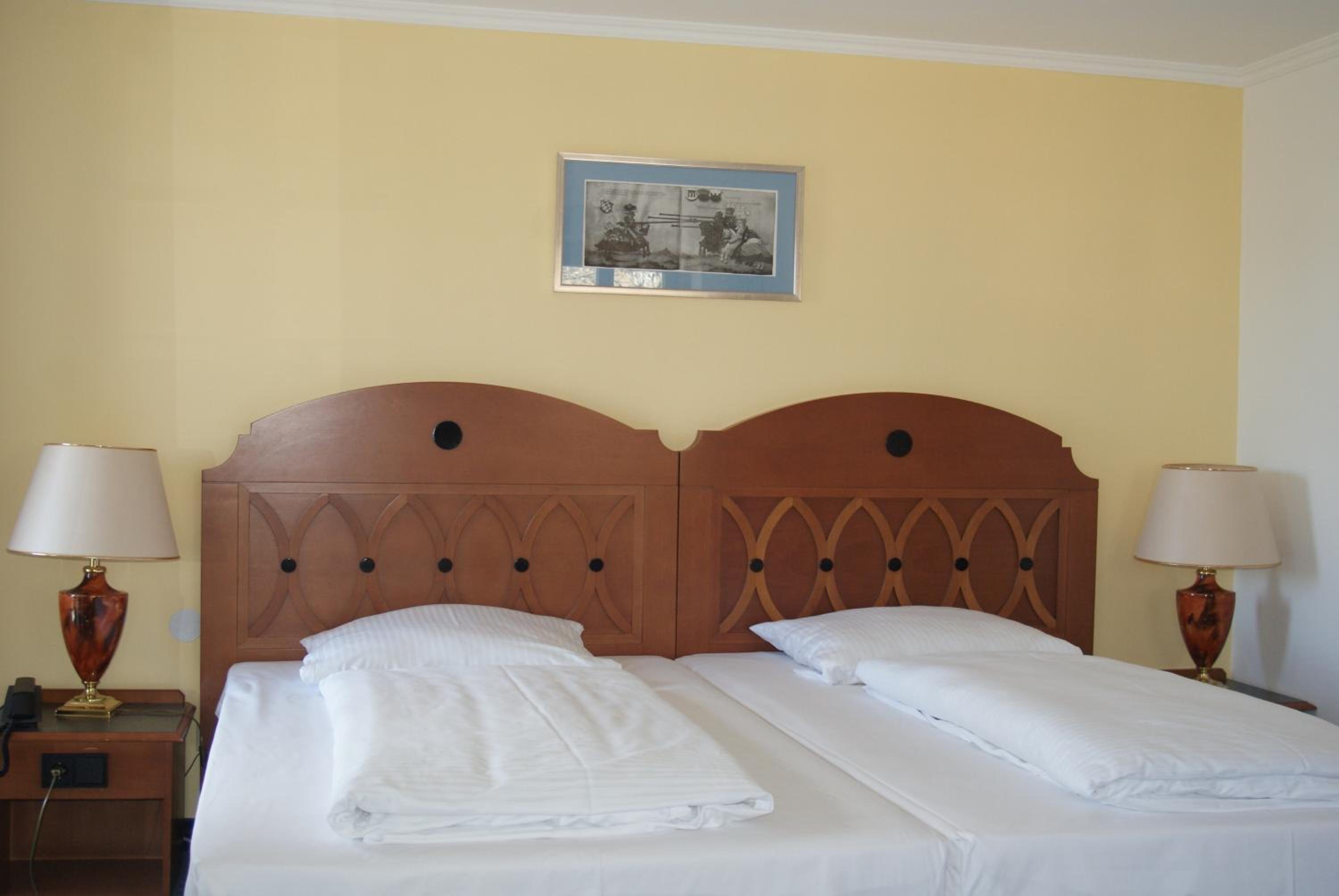Double Room - Photo 2