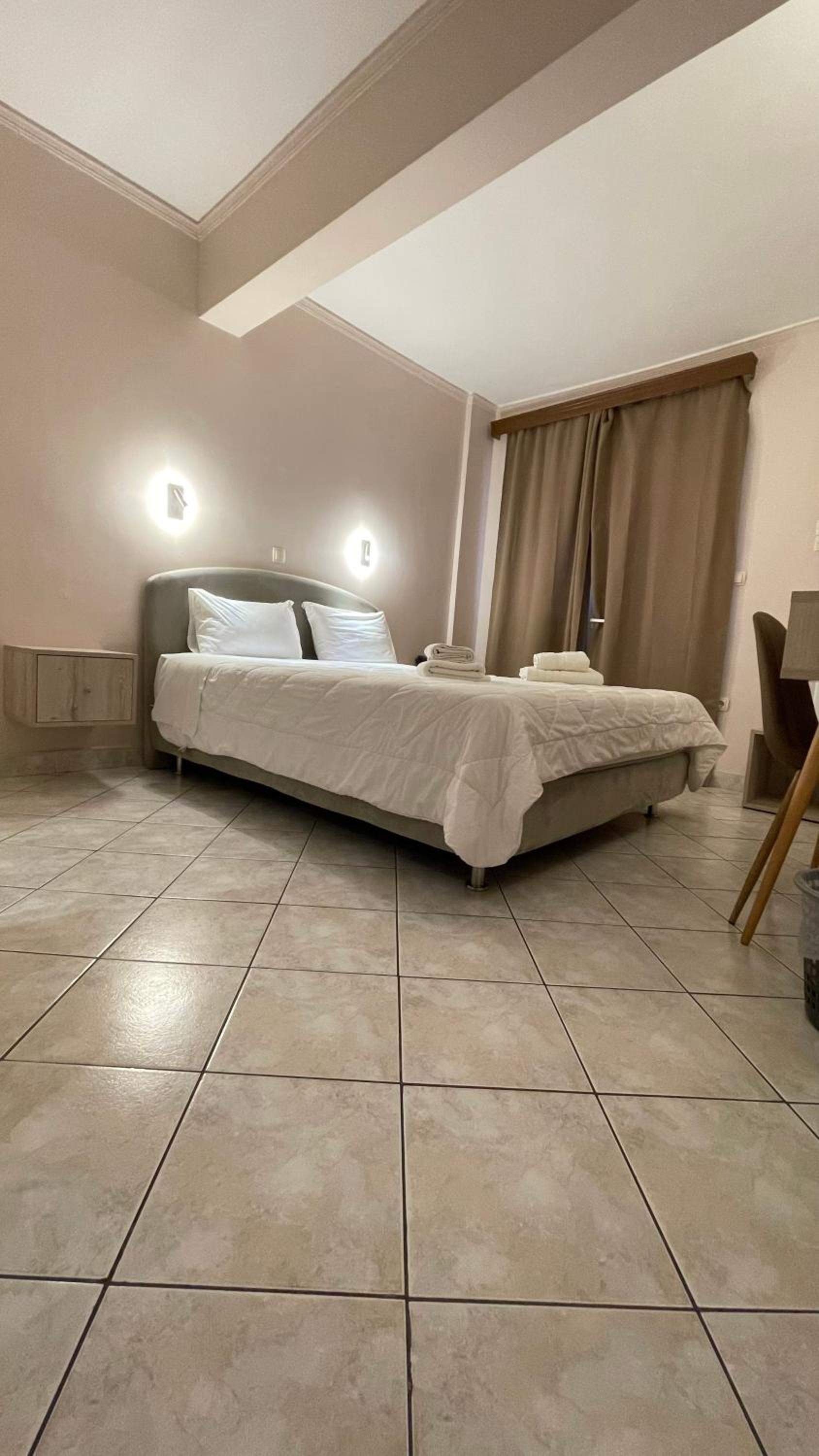 Habitación Doble Estándar o con Dos Camas Individuales.