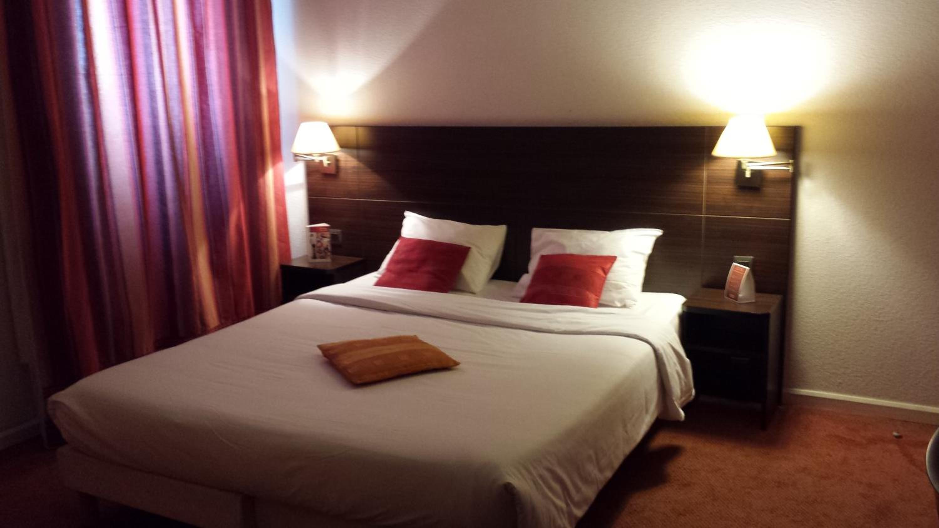 Double Room - Photo 12