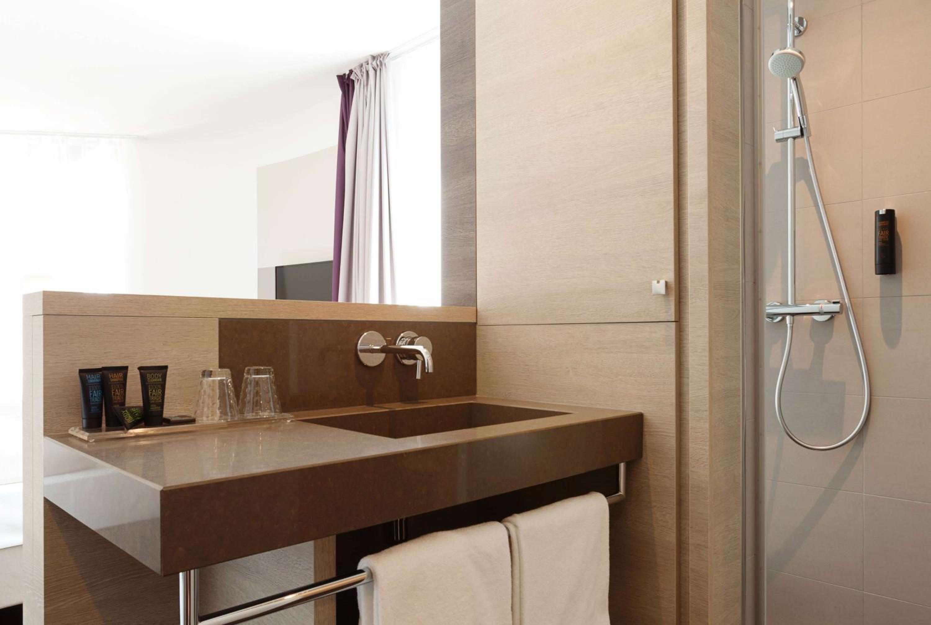 Comfort Twin Room photo 3