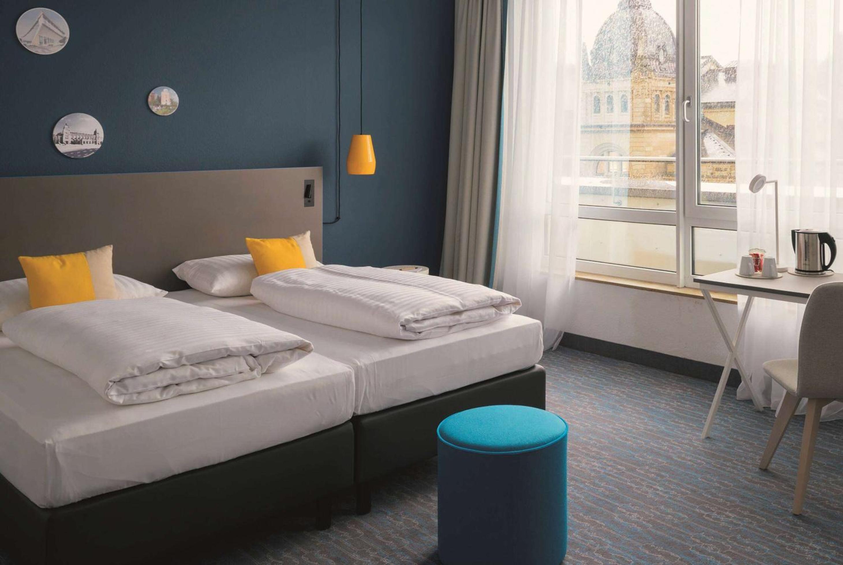 Lounge Plus Room - Photo 1