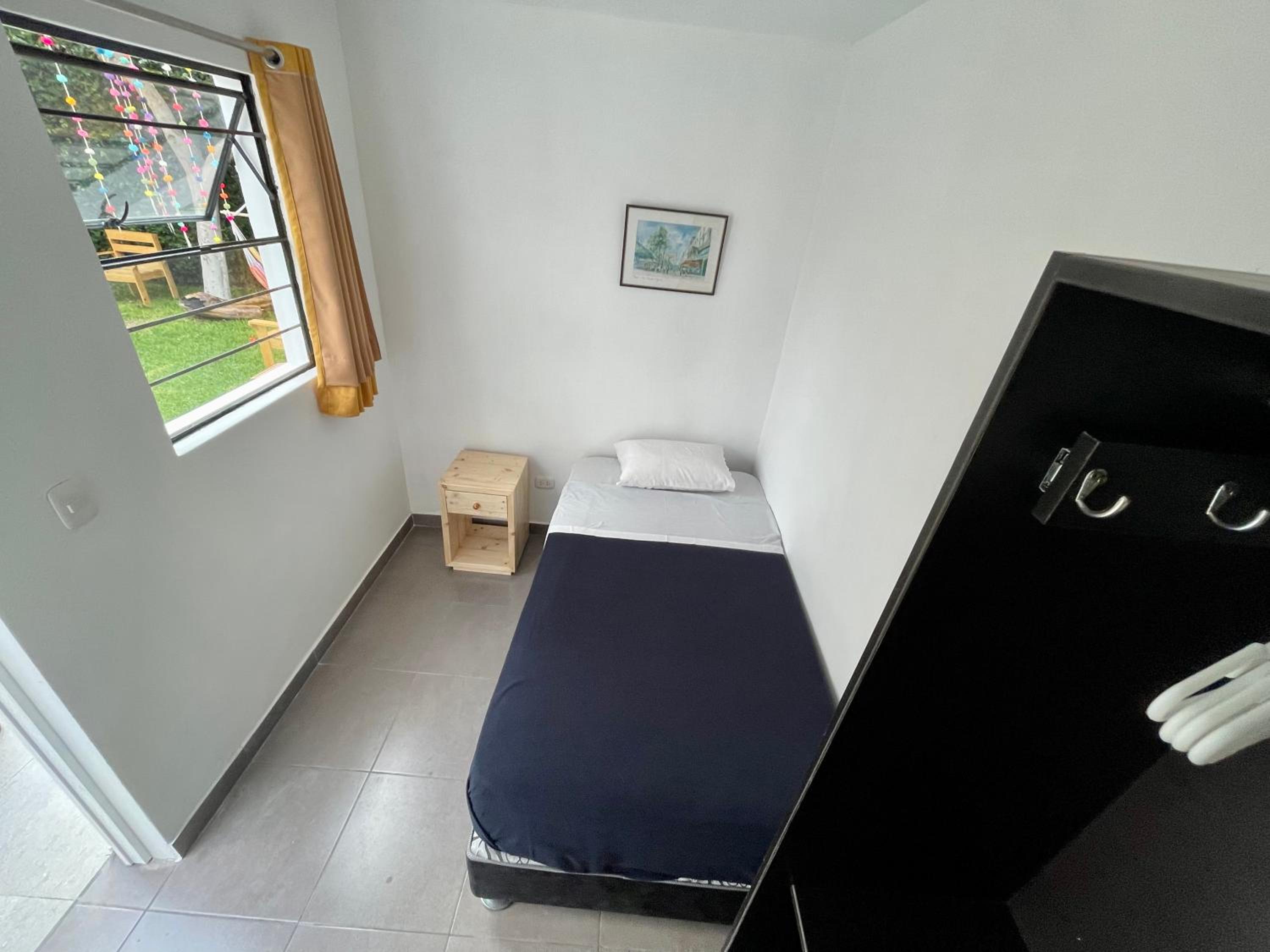 Budget Single Room photo 3