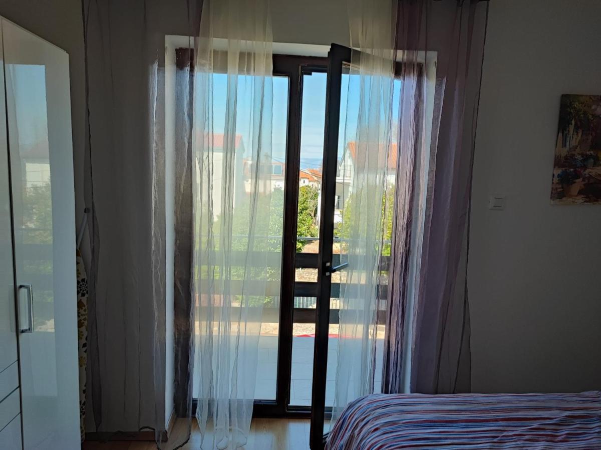 Three-Bedroom Apartment - Photo 12