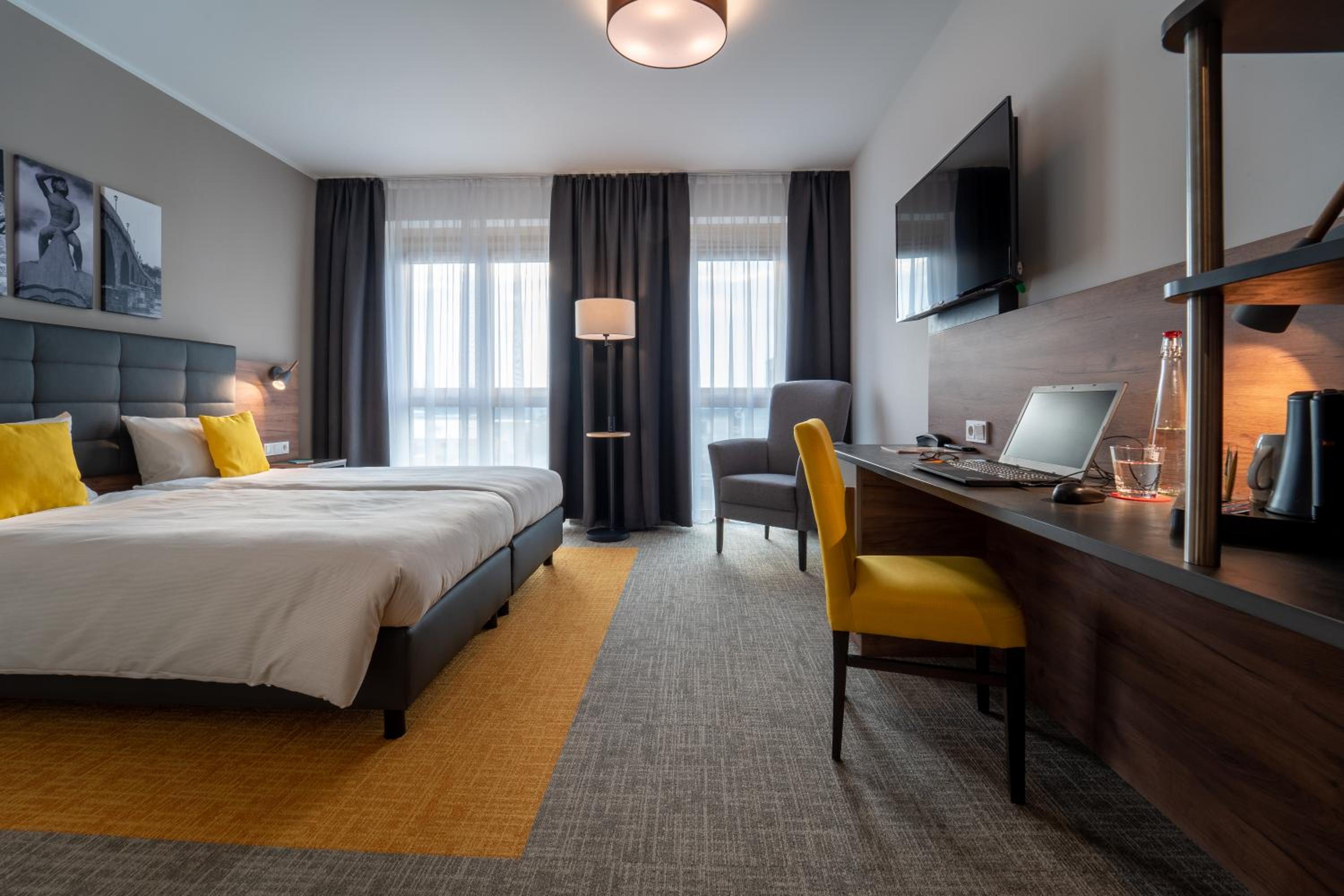 Double Room - Photo 7