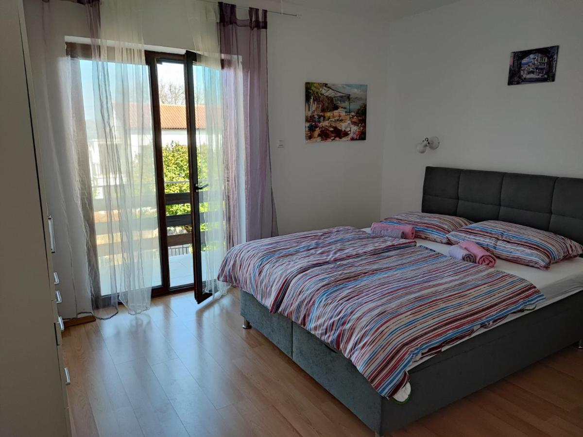 Three-Bedroom Apartment - Photo 13