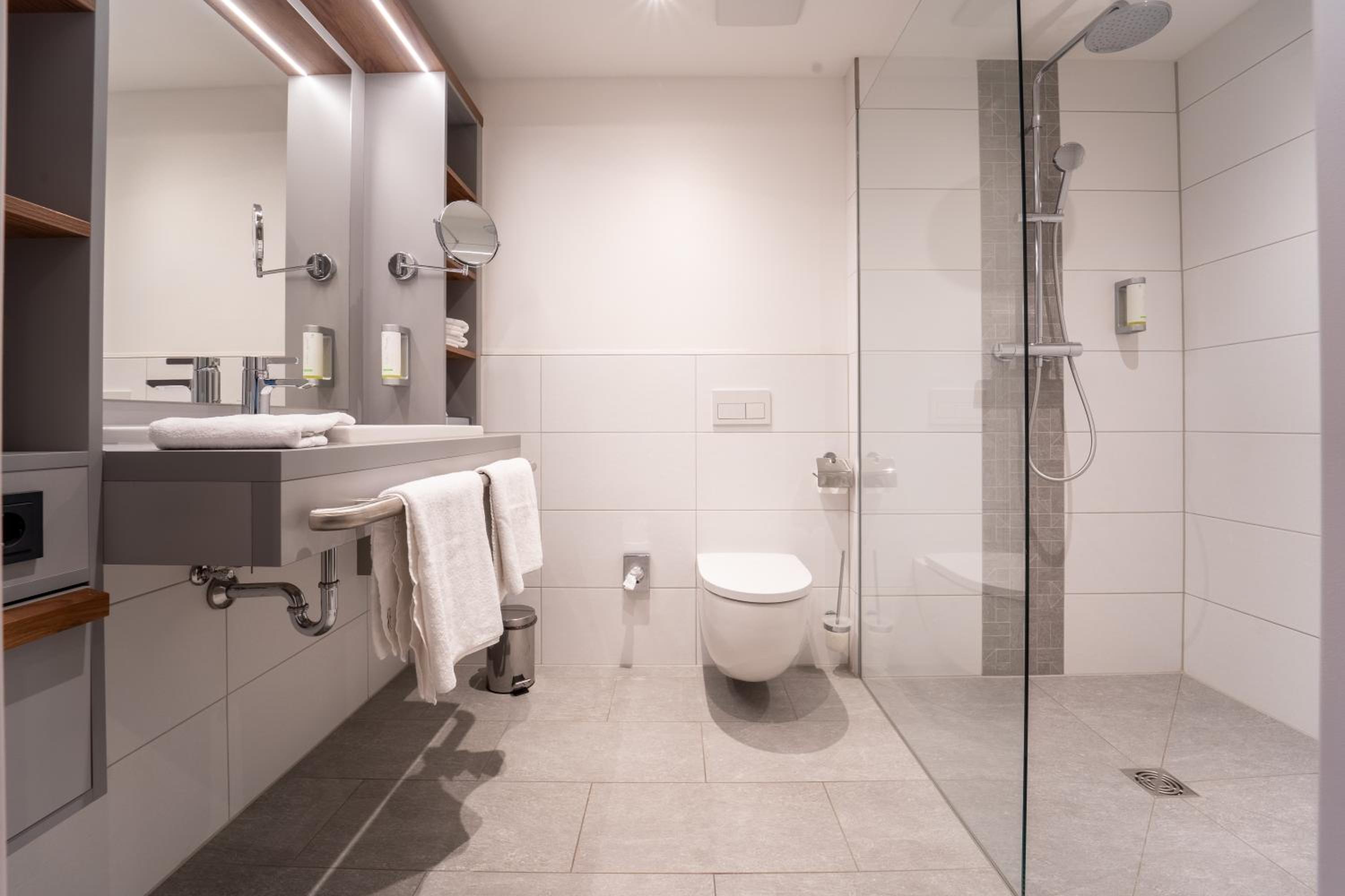 Double Room - Photo 11