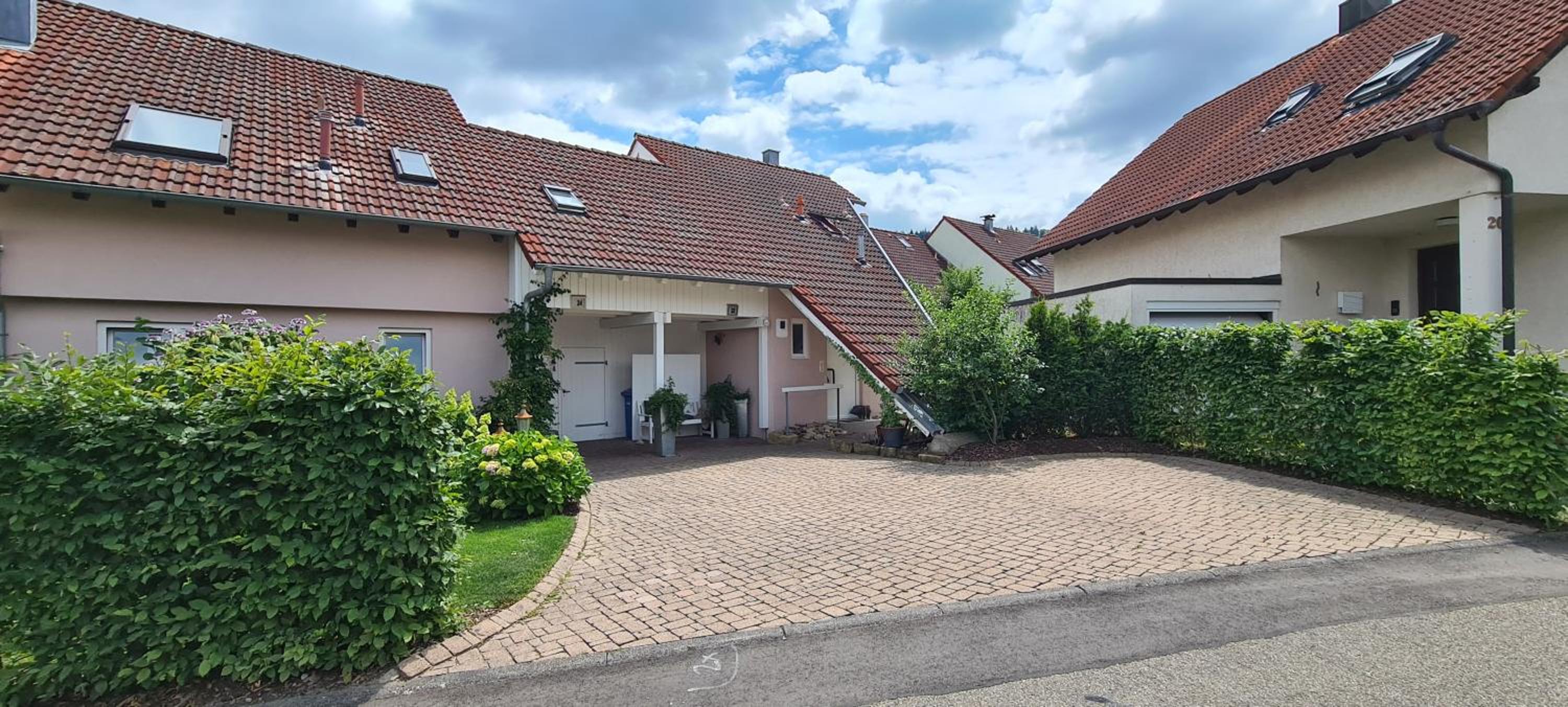 One-Bedroom House photo 3