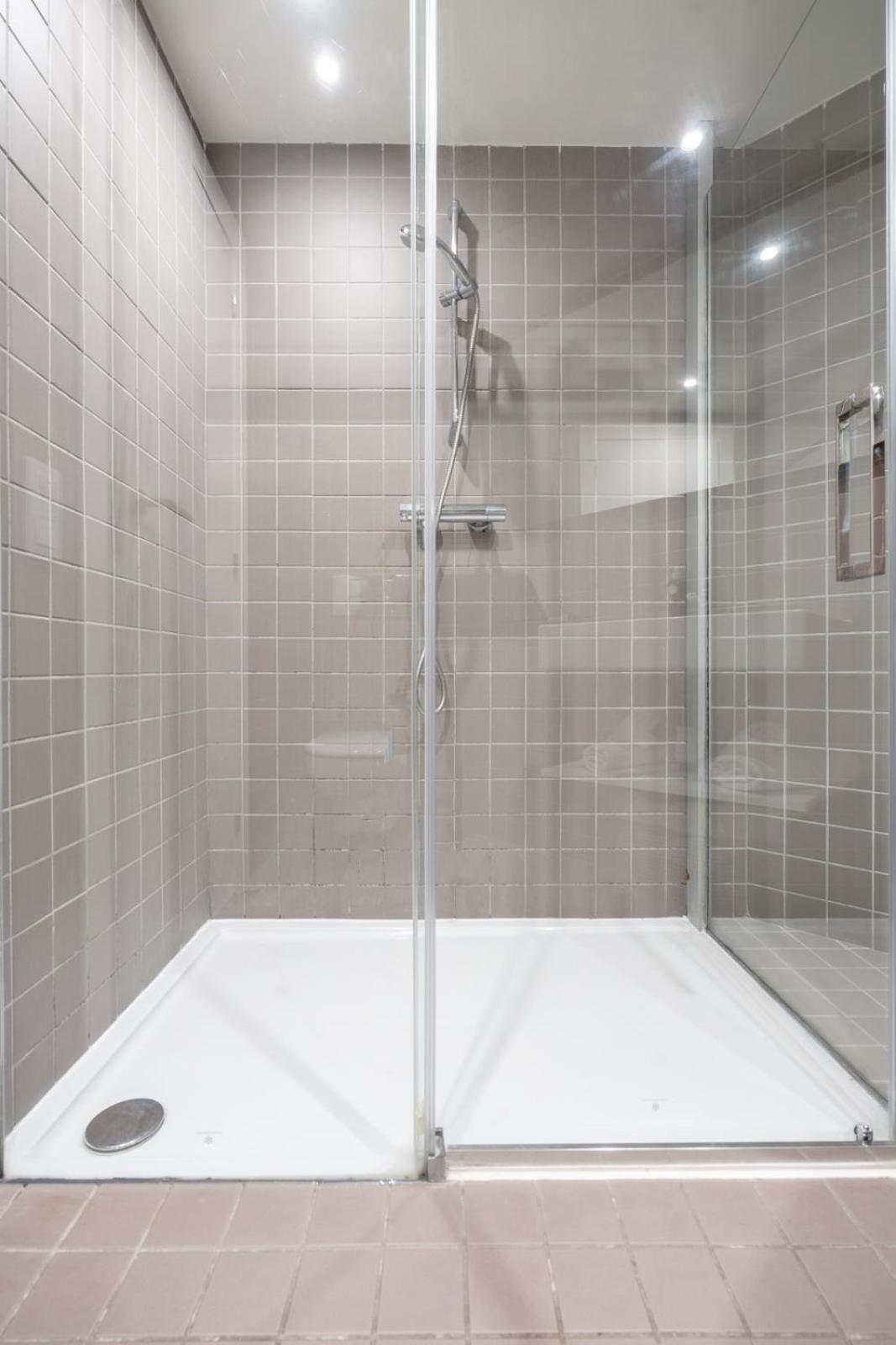 Two-Bedroom Apartment with terrace (Ground Floor) photo 2