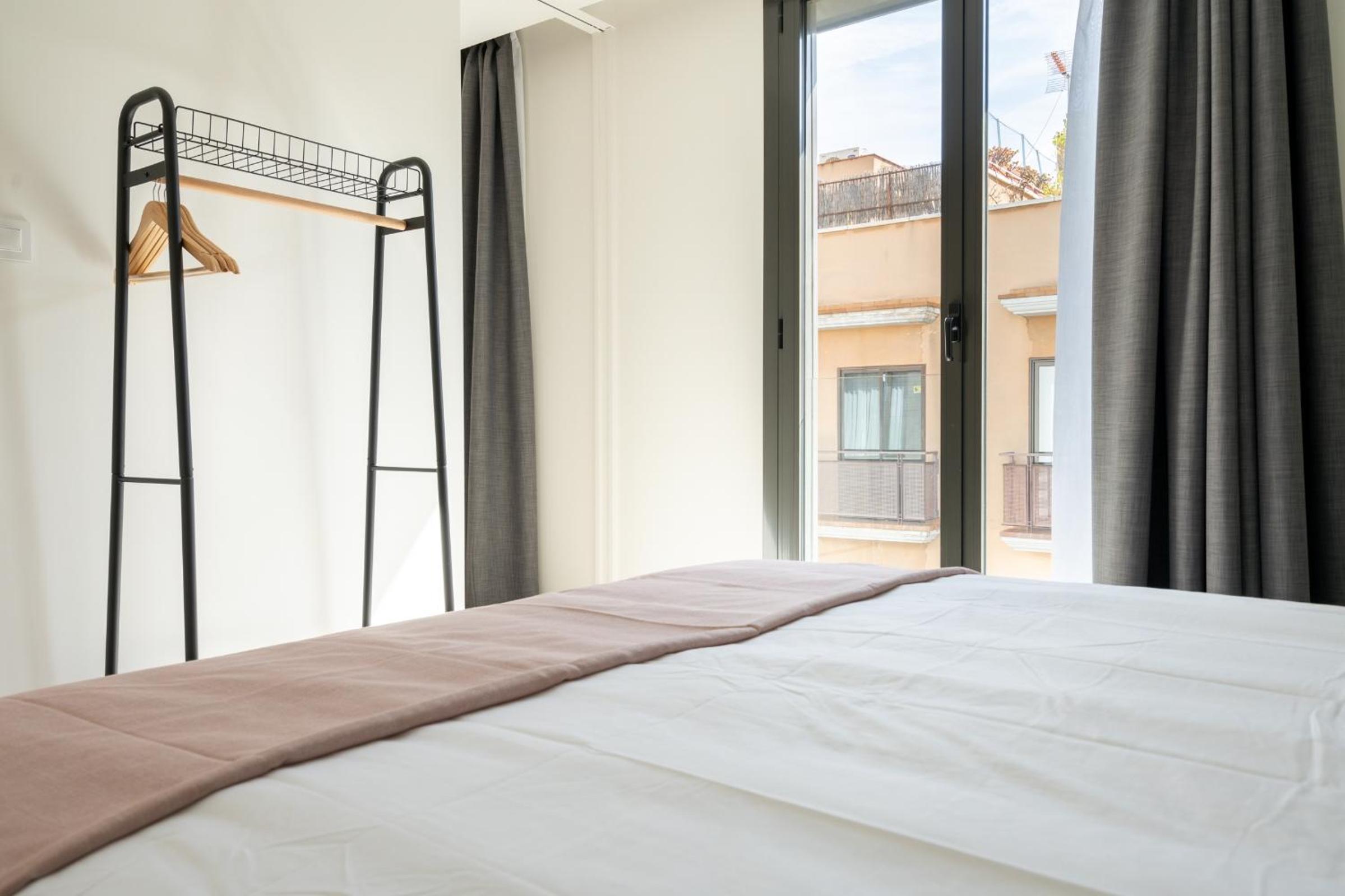 One-Bedroom Apartment (28+ nights) photo 2