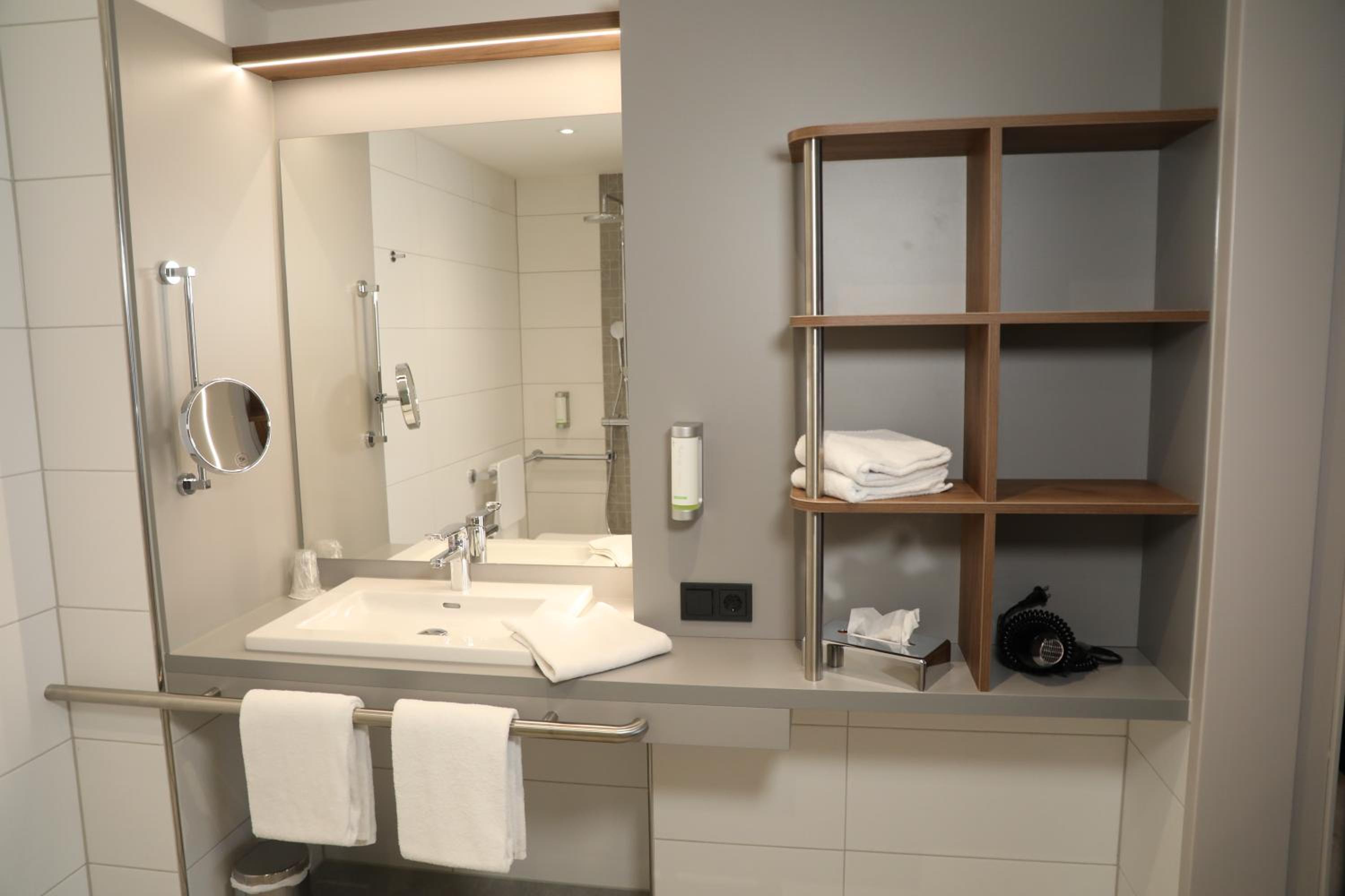 Superior Double Room - Photo 9