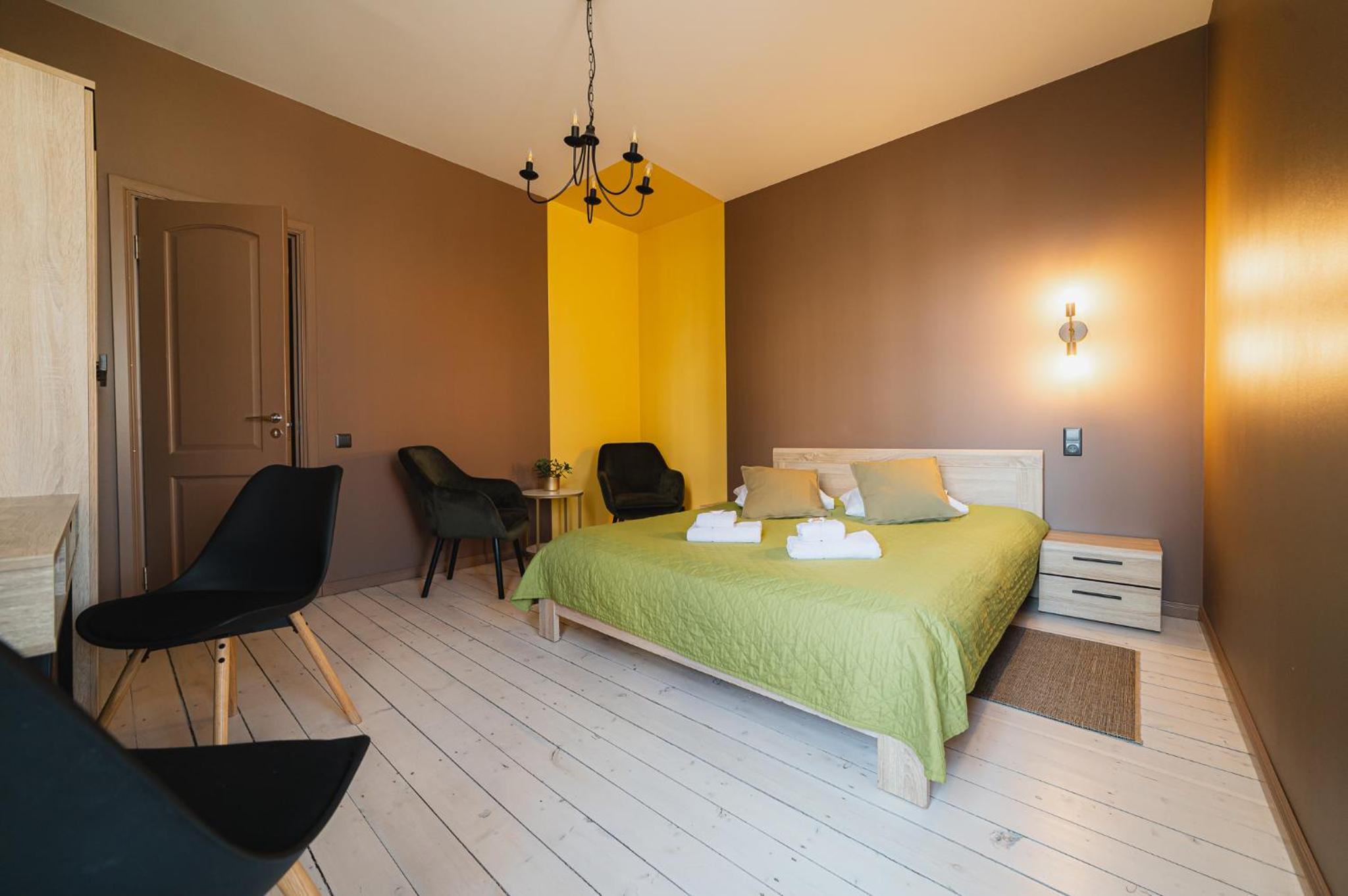 Double Room - Photo 9