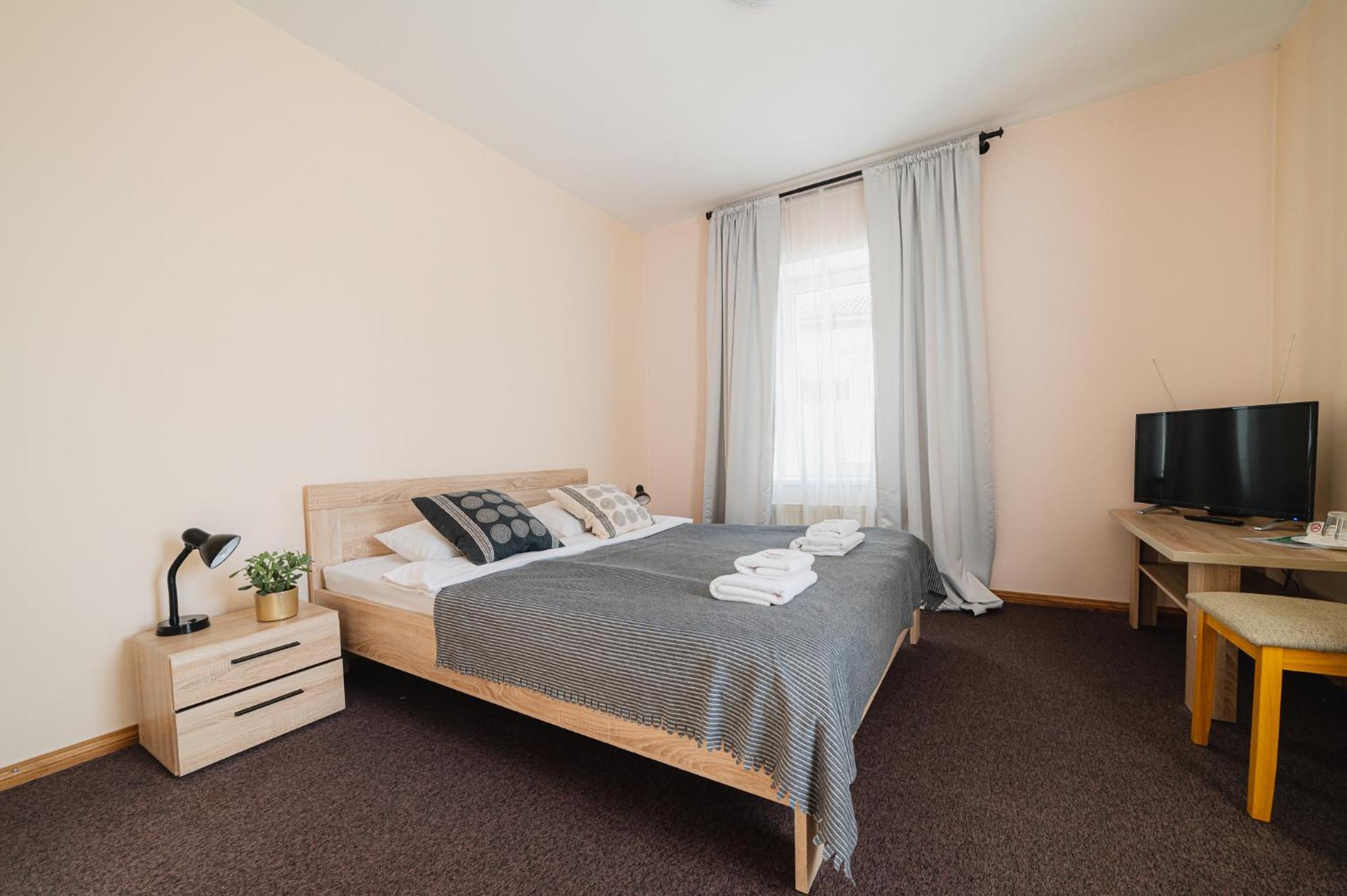Double Room - Photo 13
