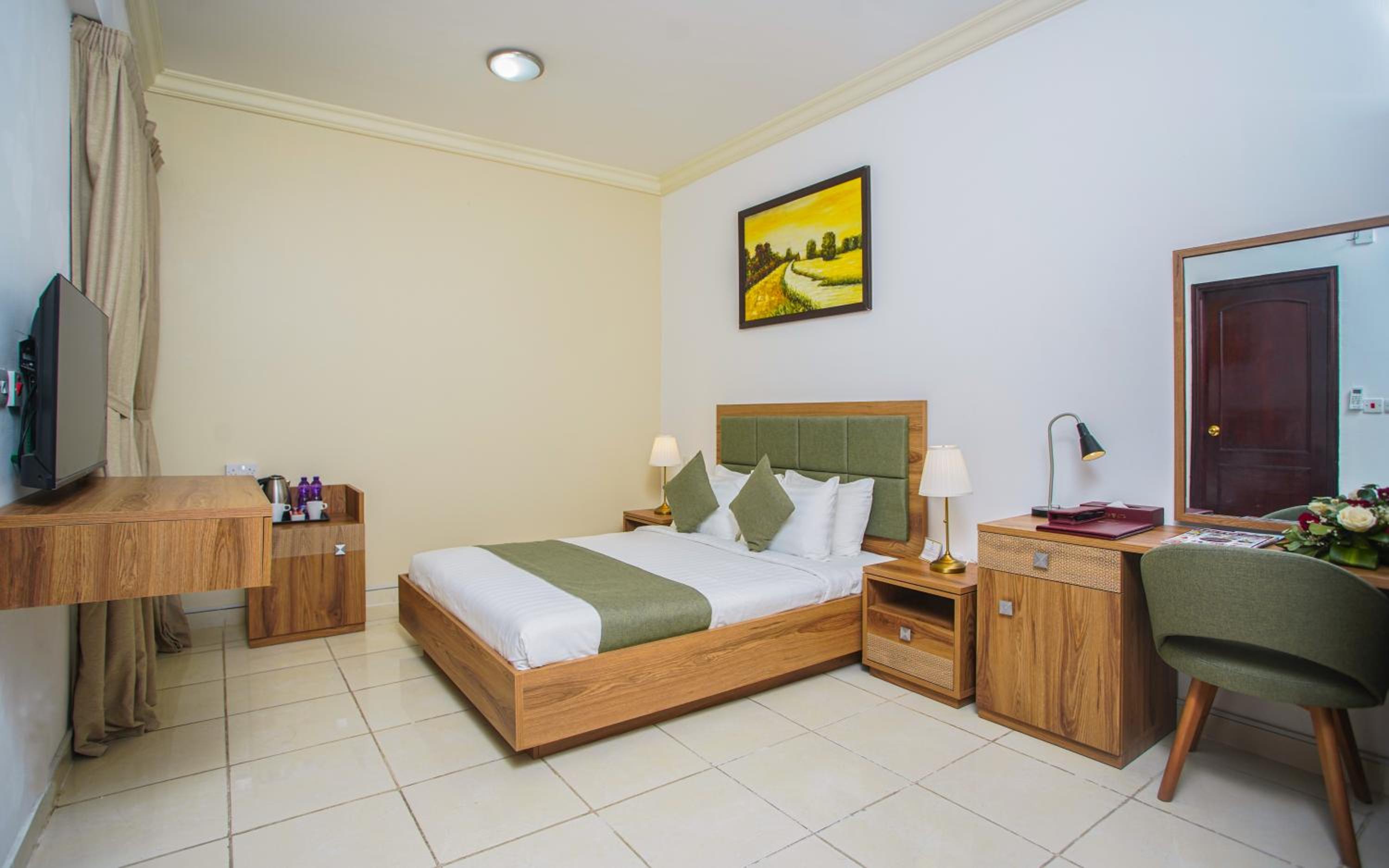 Standard King Bedroom - Photo 2