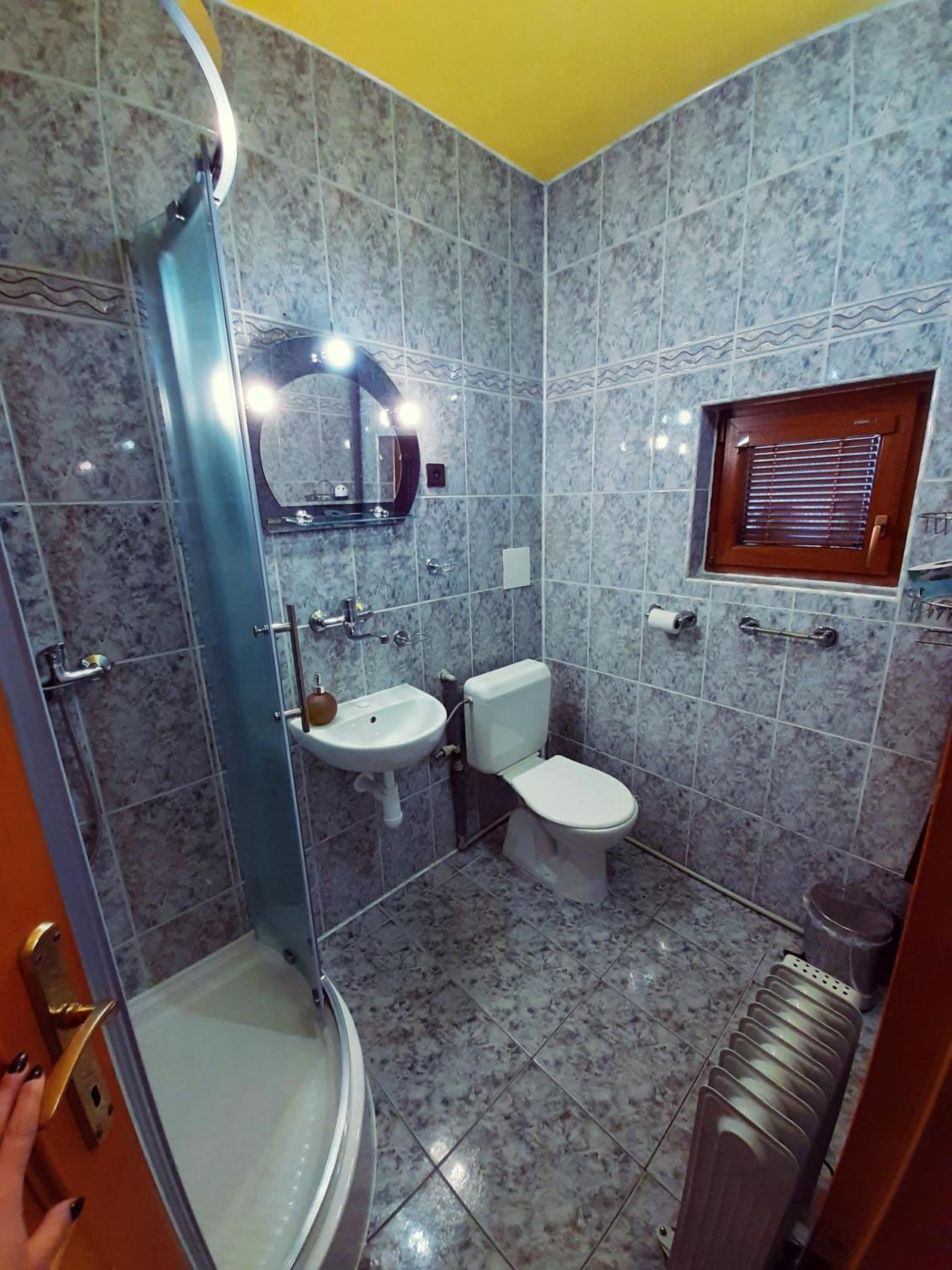Apartment - Ground Floor photo 3