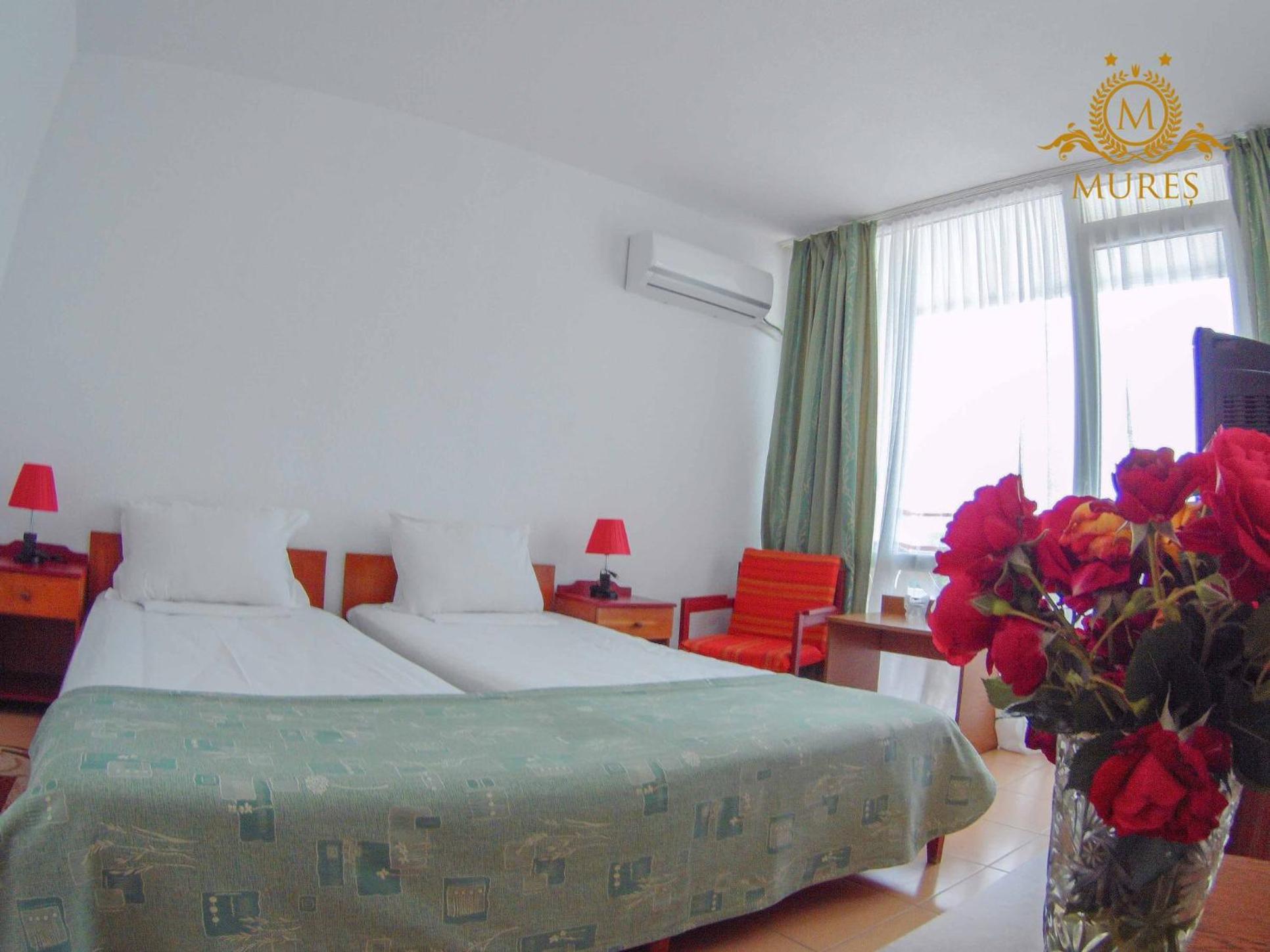 Double or Twin Room Ground Floor - Photo 3