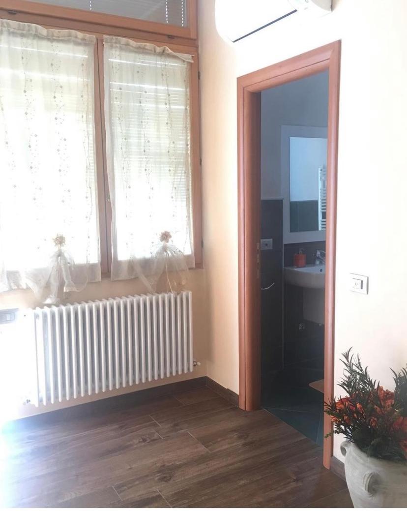 Large Double Room photo 2