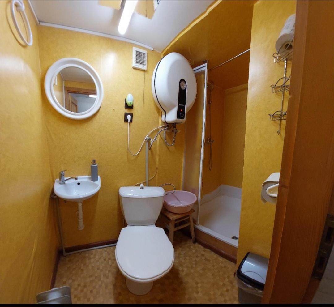 Standard Twin Room photo 3