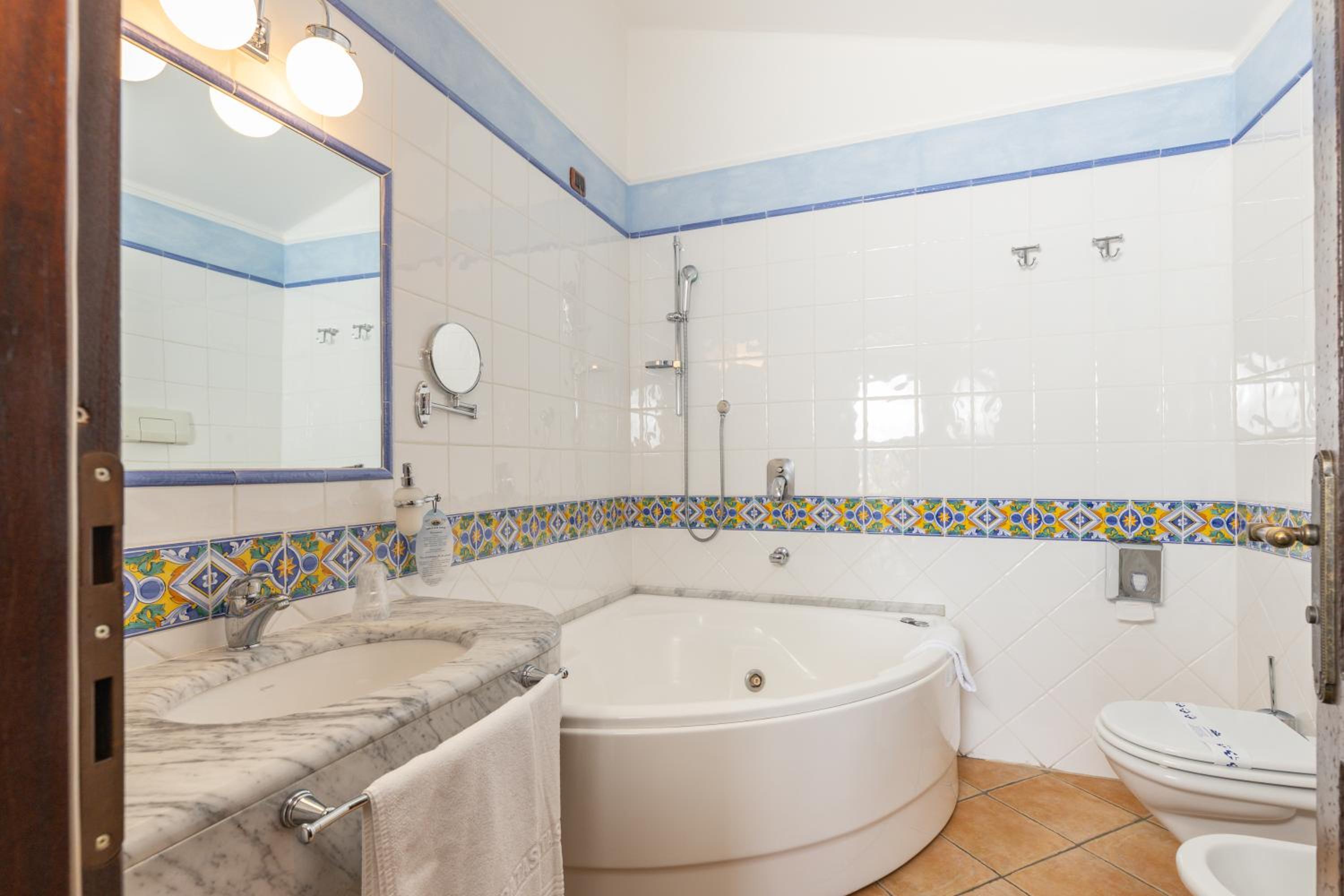 Junior Suite - Photo 2