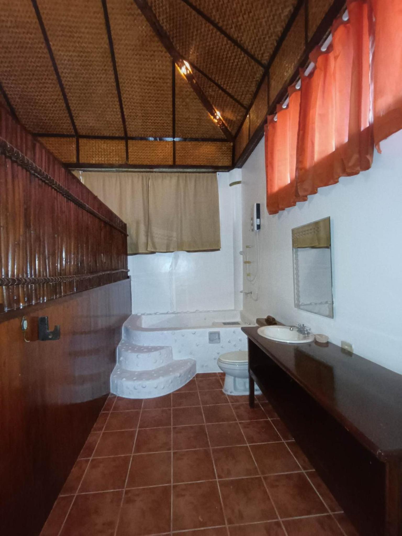 Deluxe Room - Photo 2