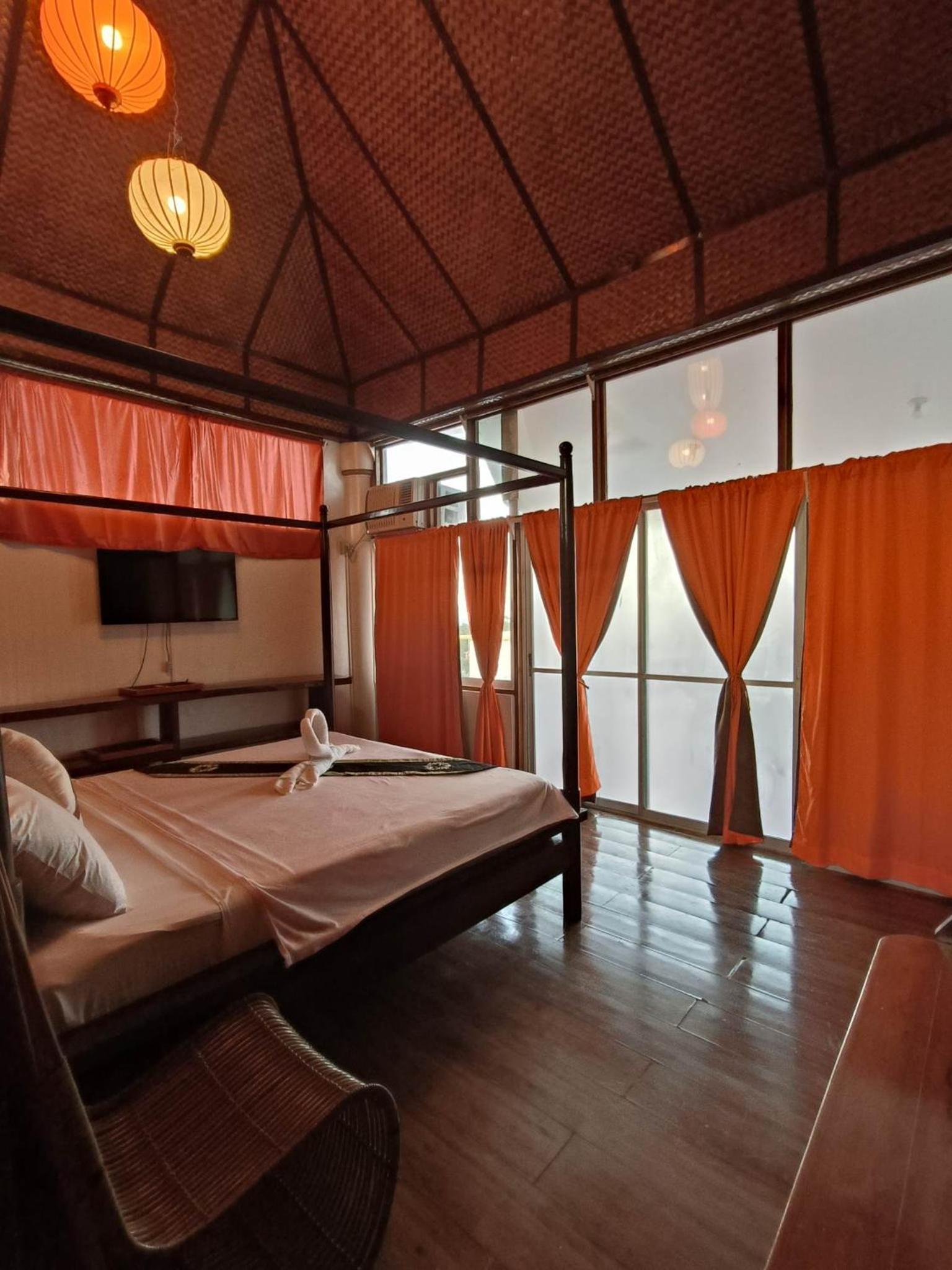 Deluxe Room - Photo 3