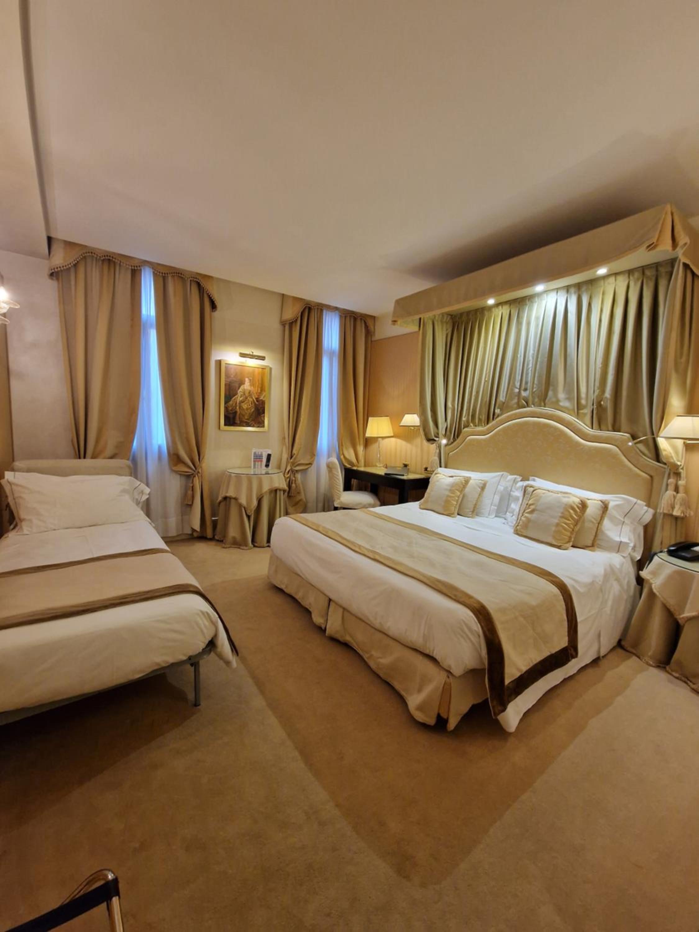 Deluxe Triple Room