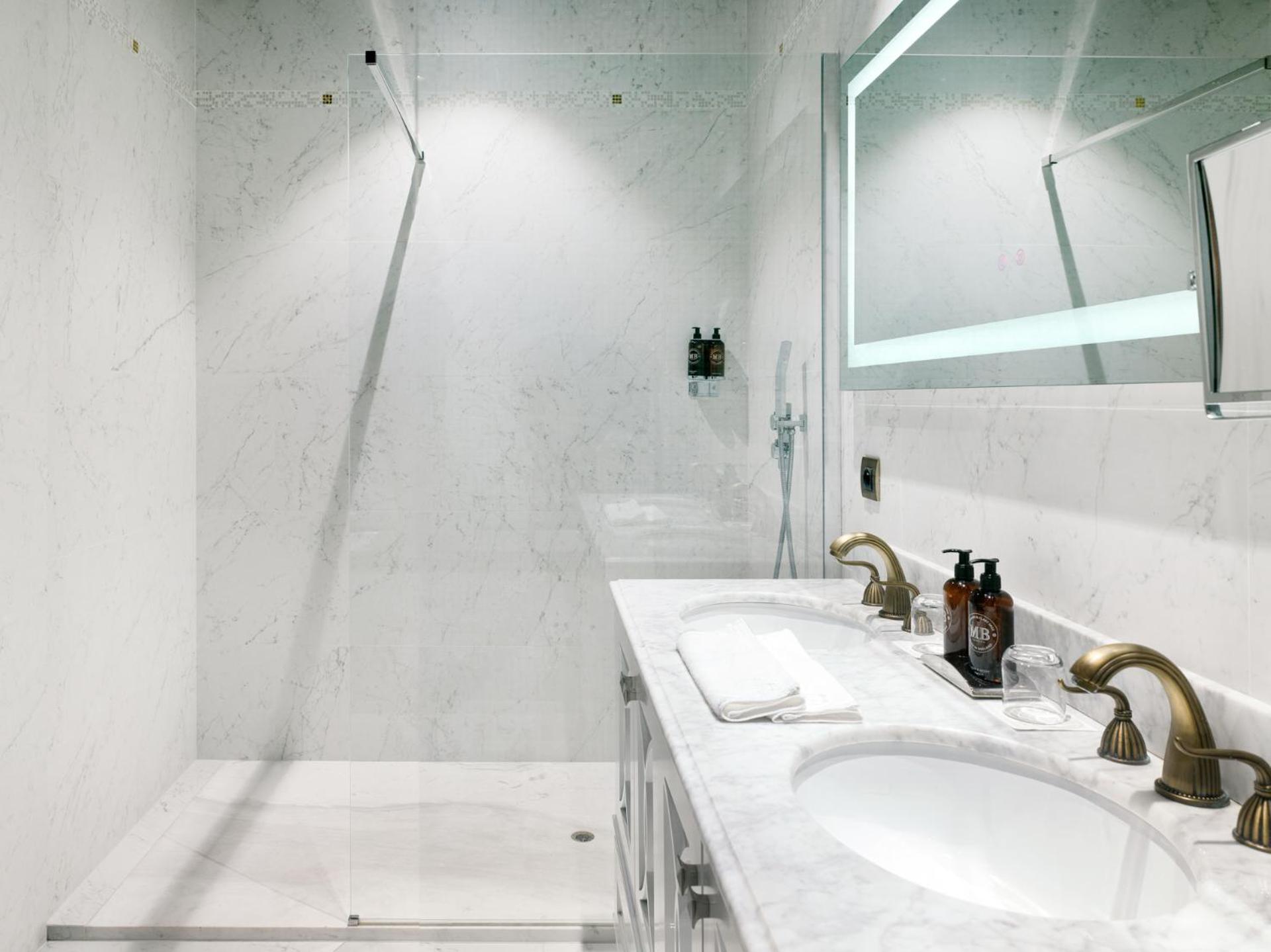Prestige Room - Photo 6