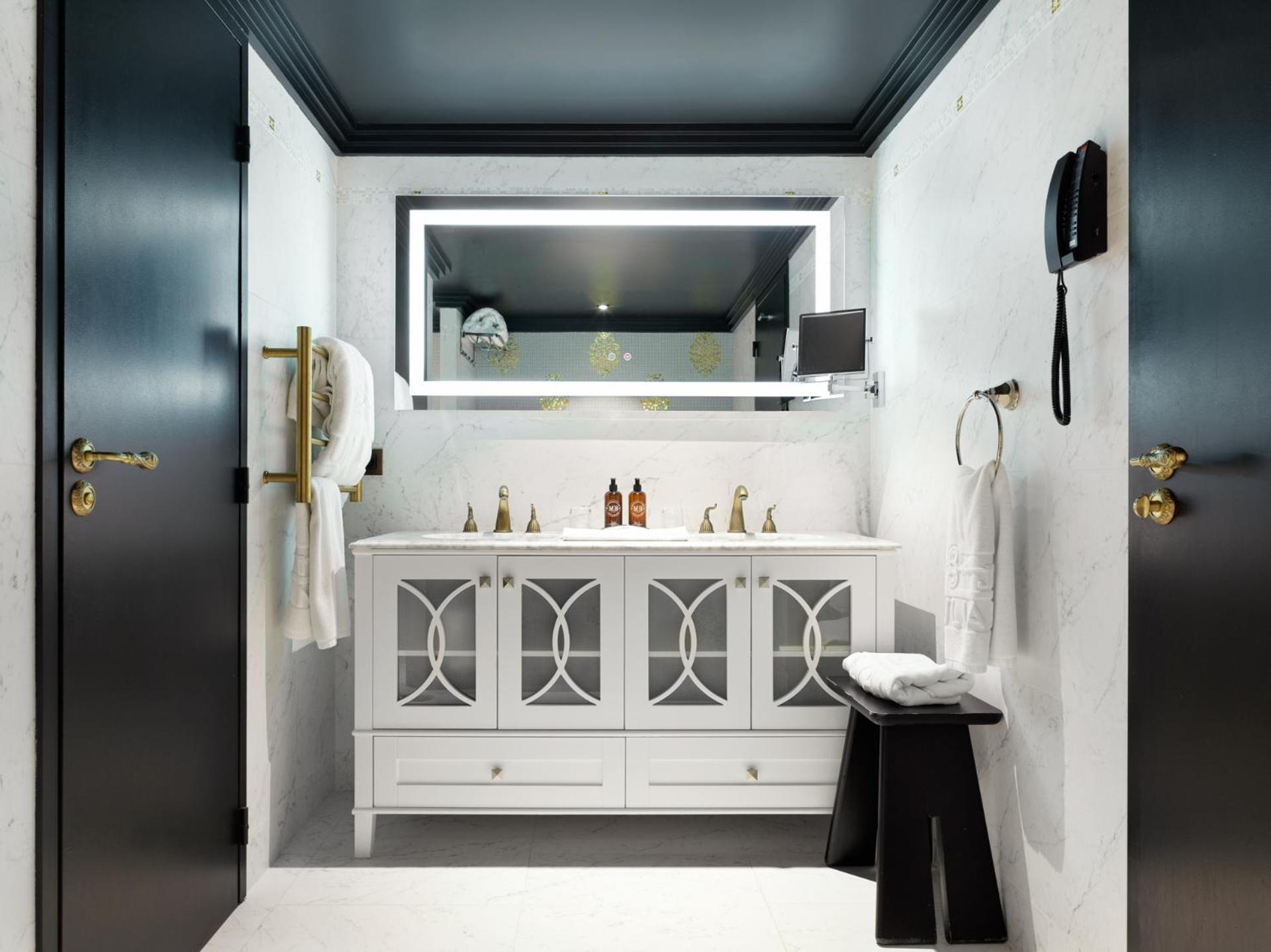 Prestige Room - Photo 8