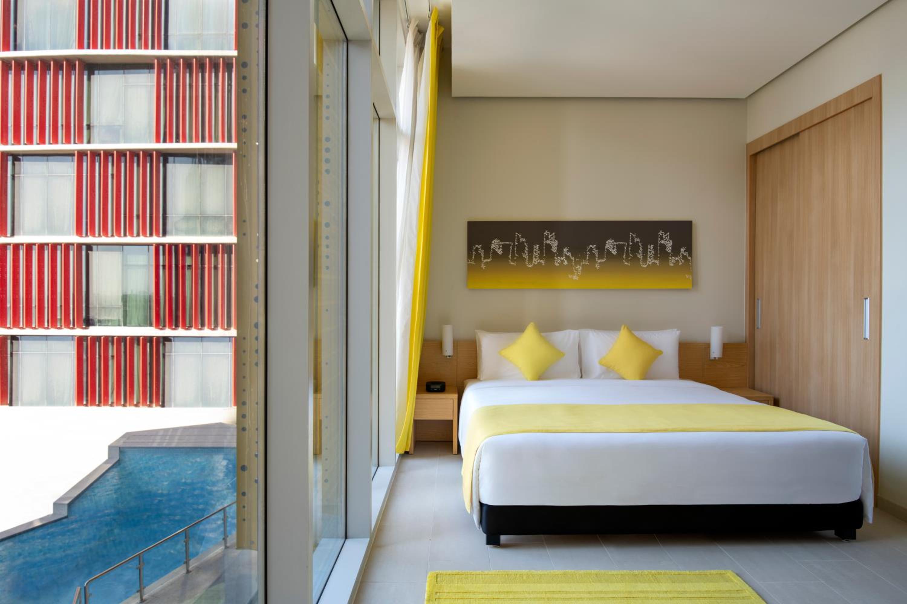 Apartment Studio with One King Bed - Photo 1