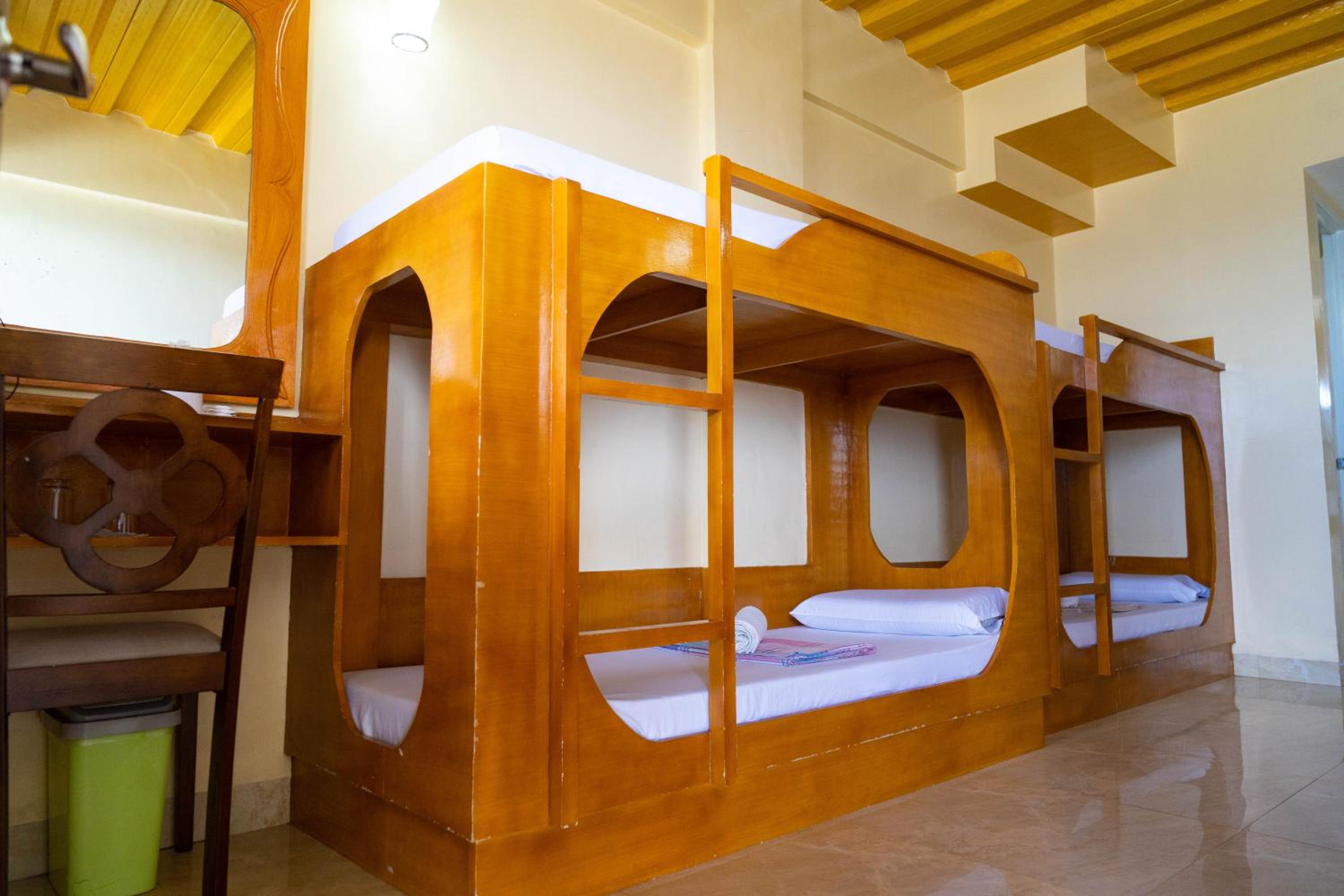 8-Bed Mixed Dormitory Room
