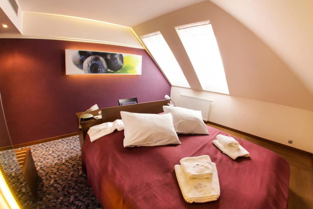 Deluxe Double Room with Bath photo 3