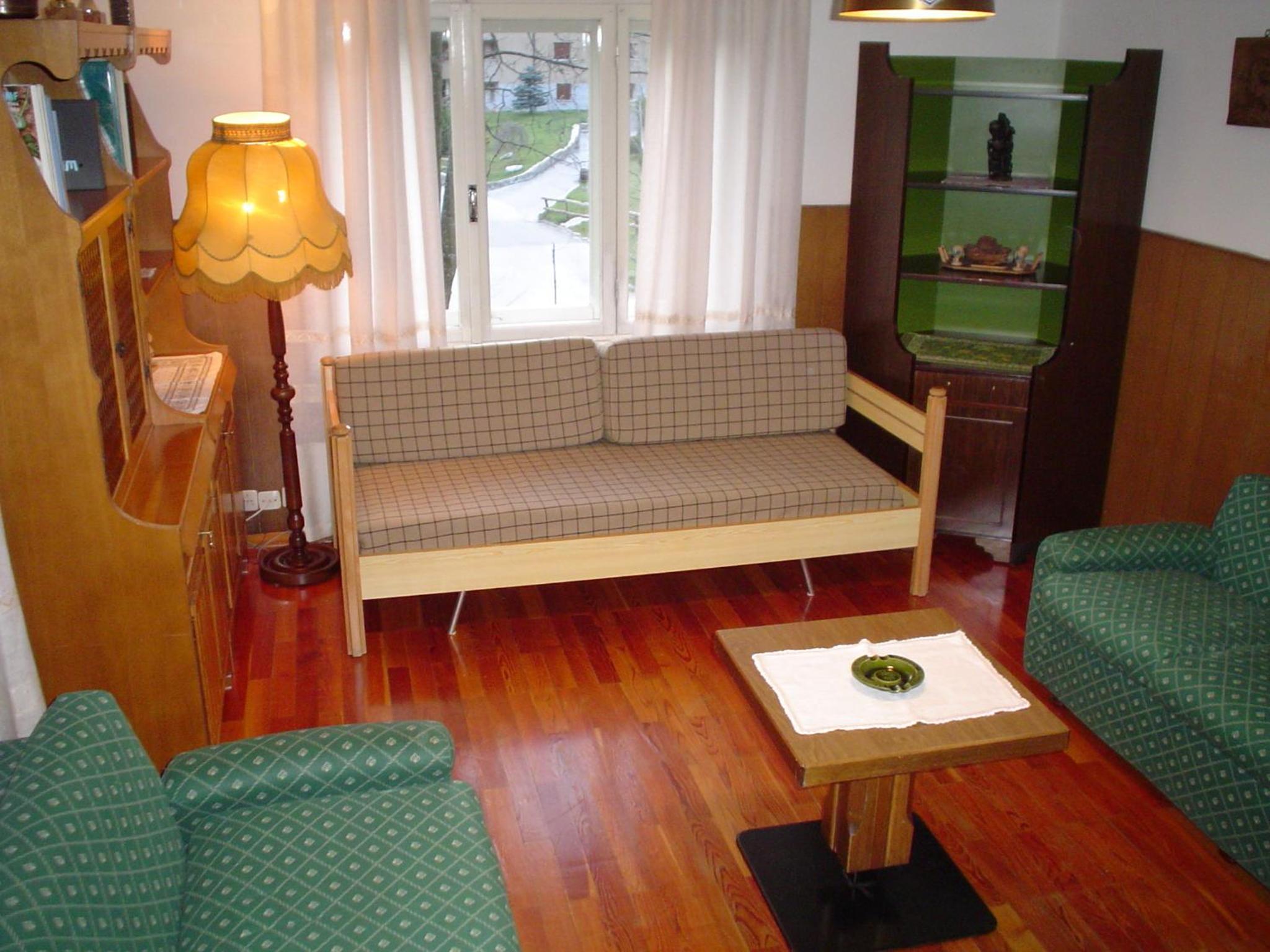 Three-Bedroom Apartment photo 3