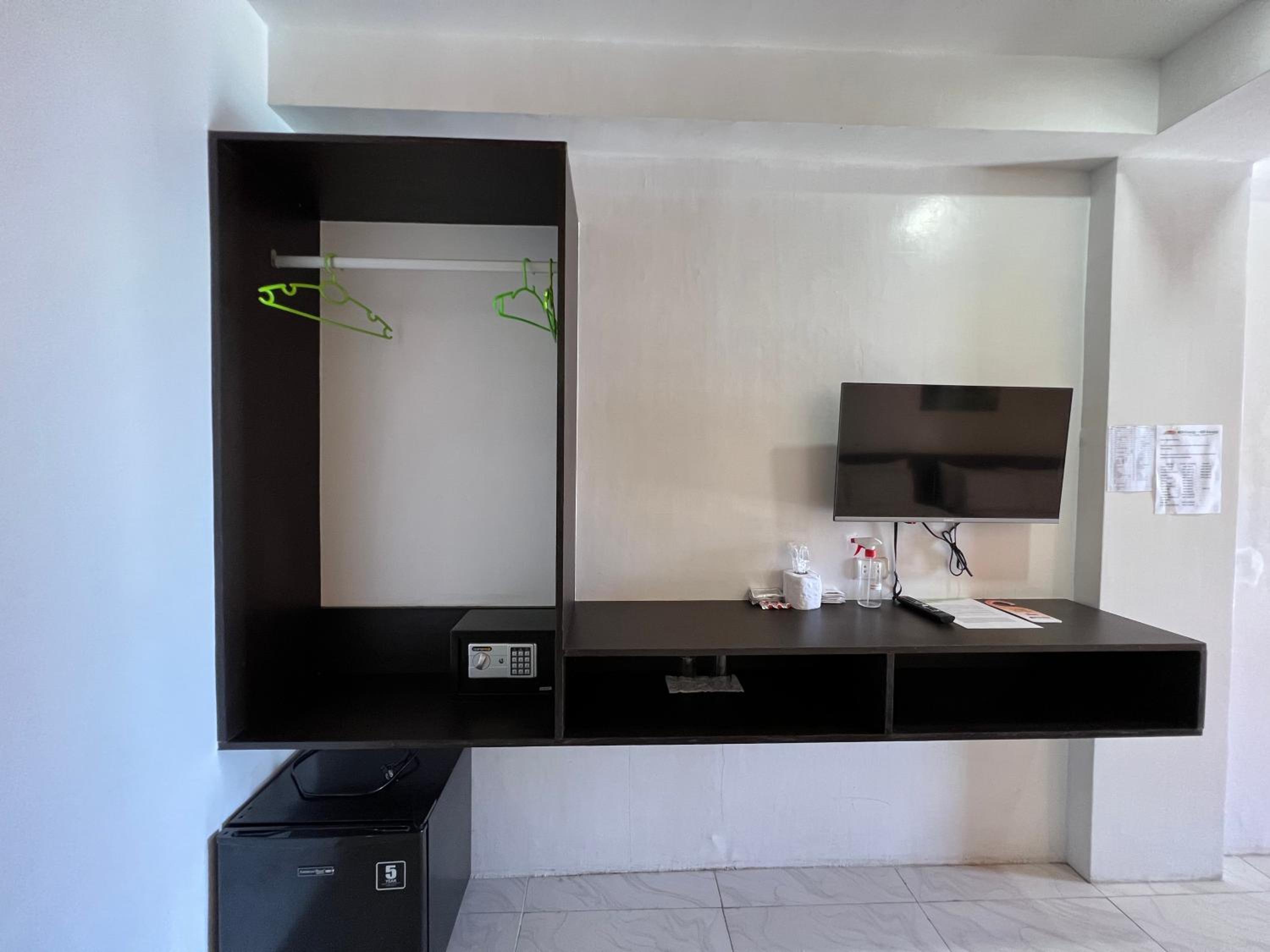 Deluxe Family Suite photo 2
