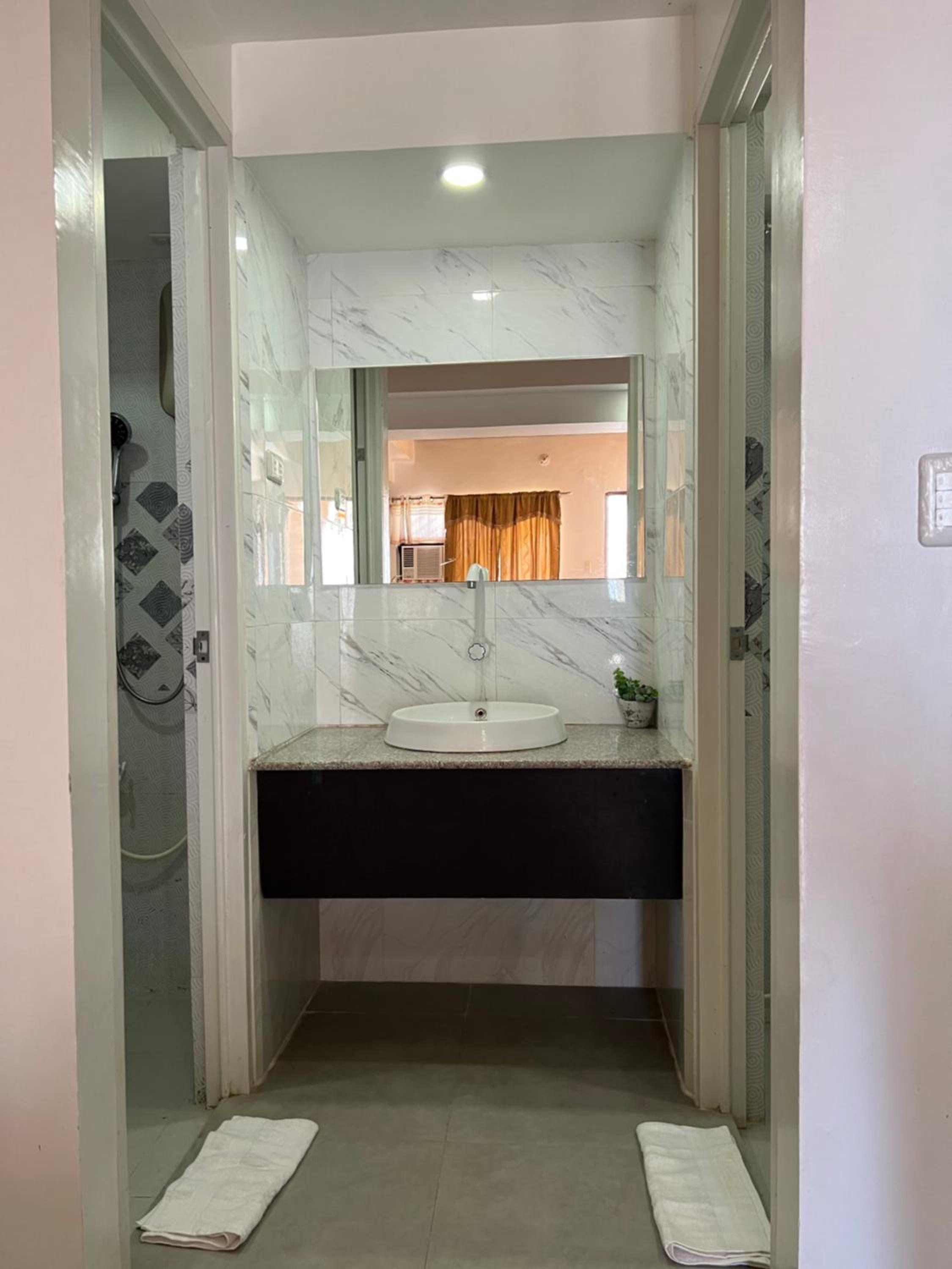Deluxe Family Suite photo 3