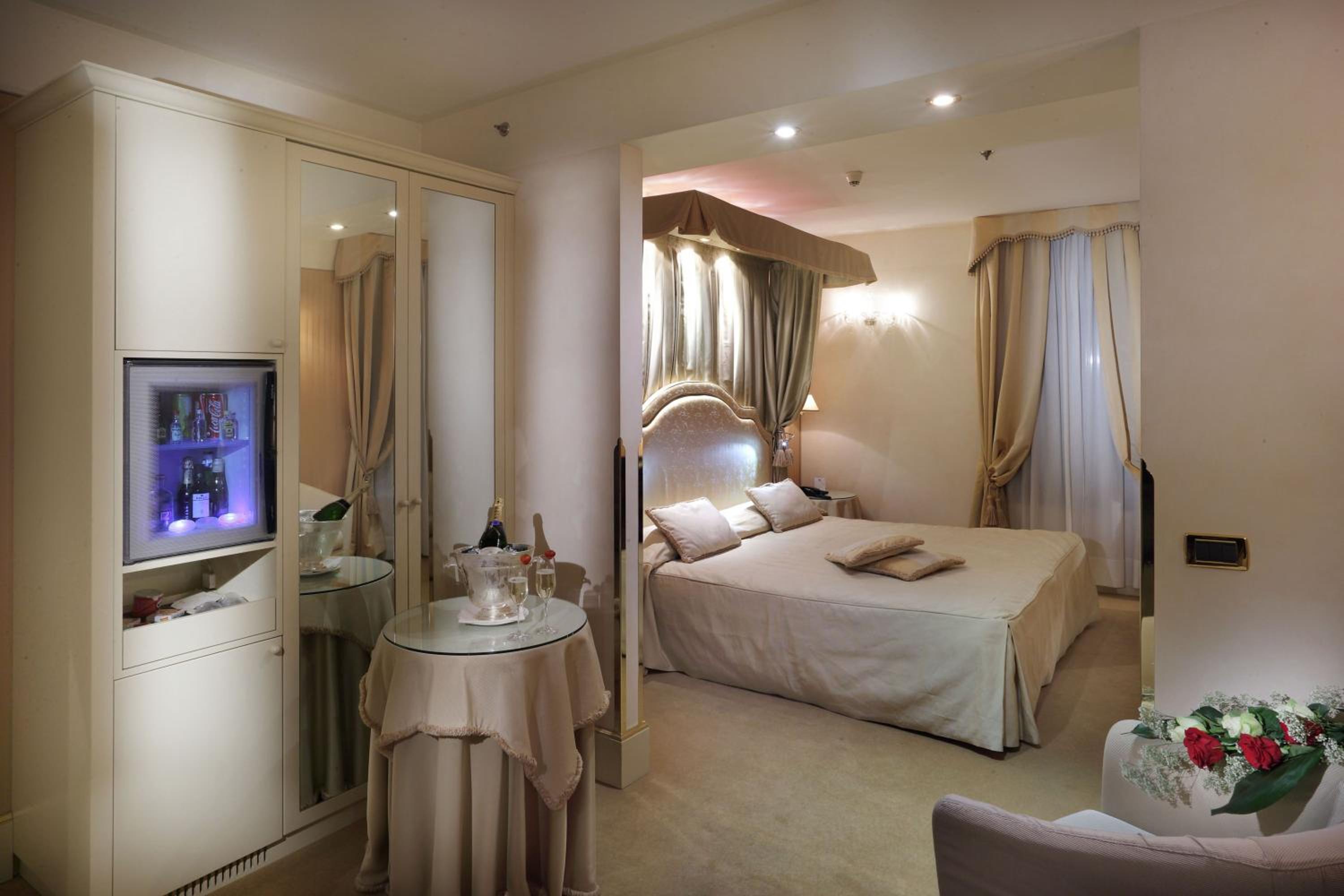 Executive Suite thumbnail 6
