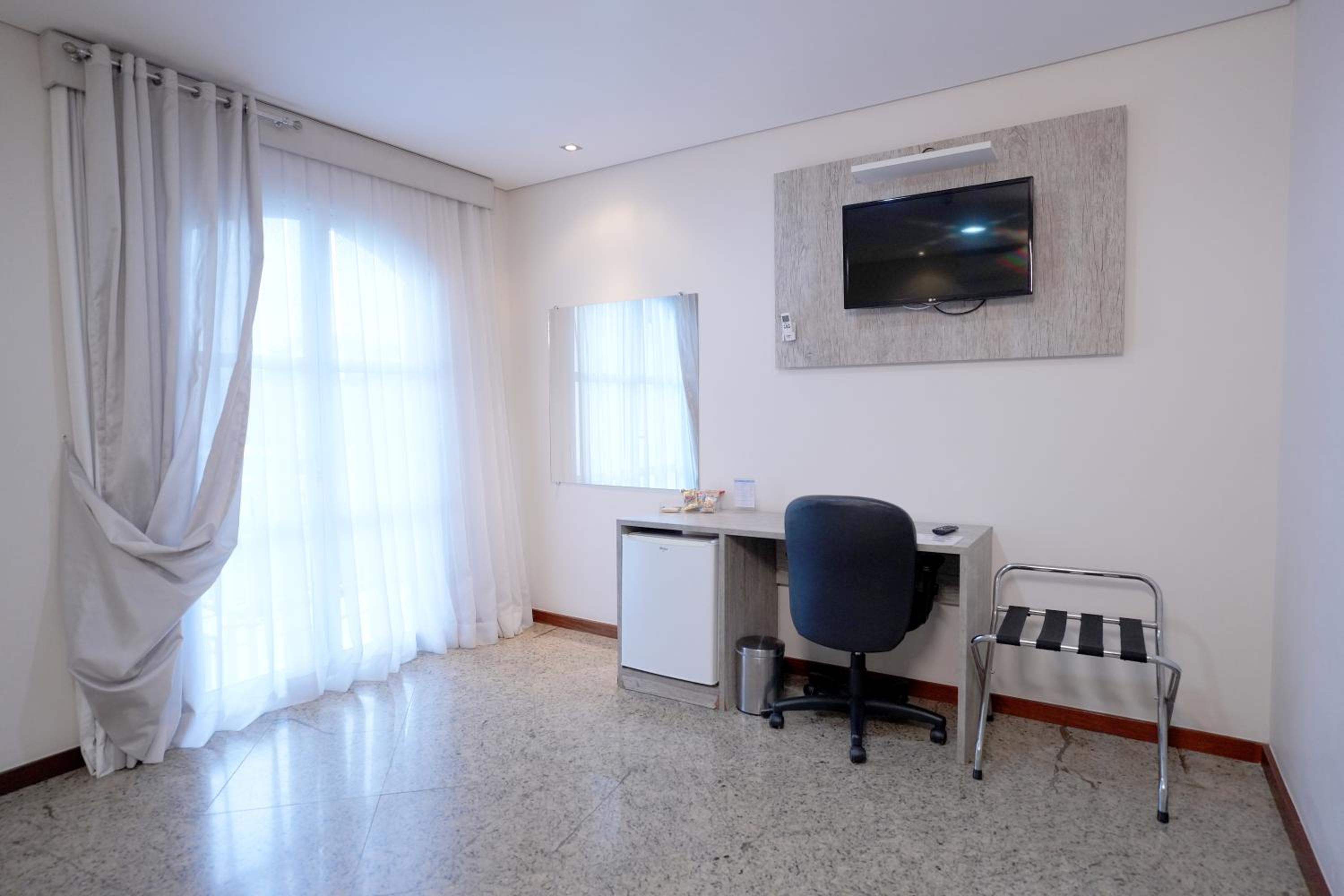 Deluxe Room (1 adult + 1 child) photo 2