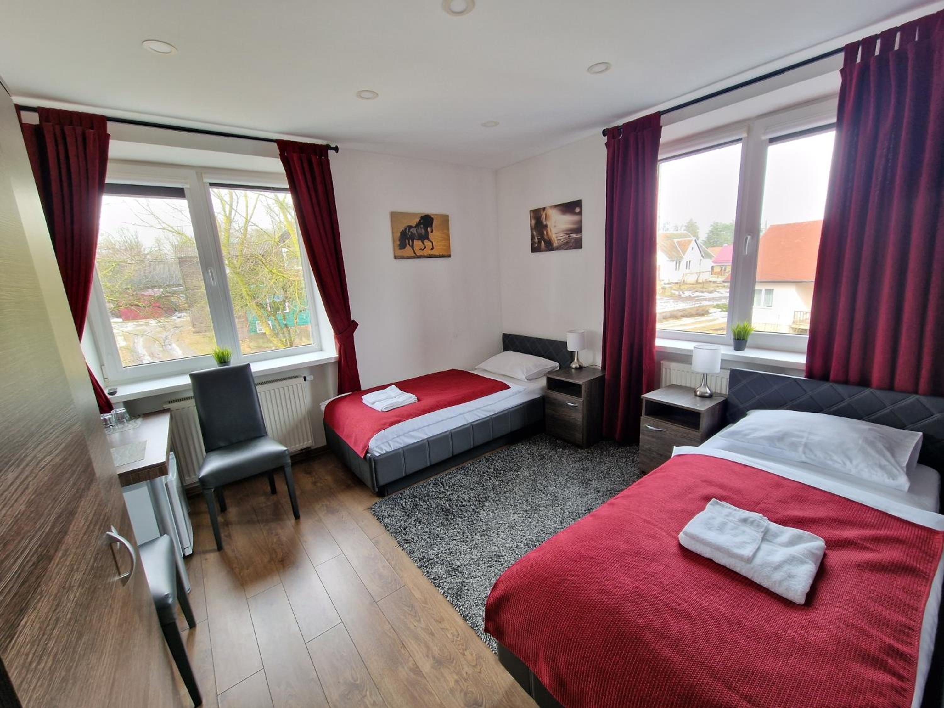 Double or Twin Room with Private Bathroom photo 2