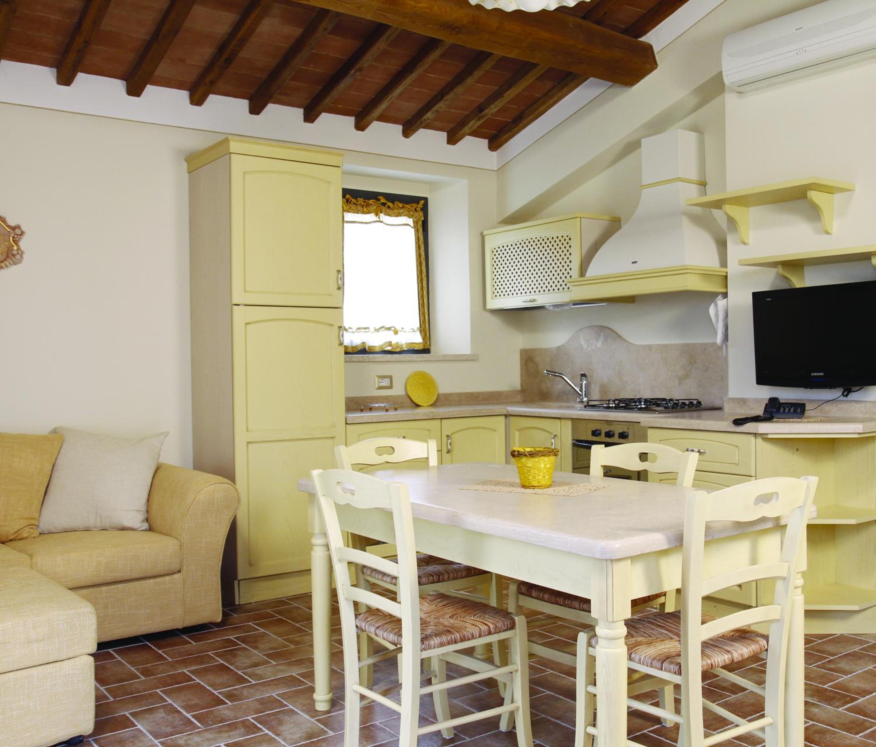 Two-Bedroom Apartment (3 Adults) photo 2