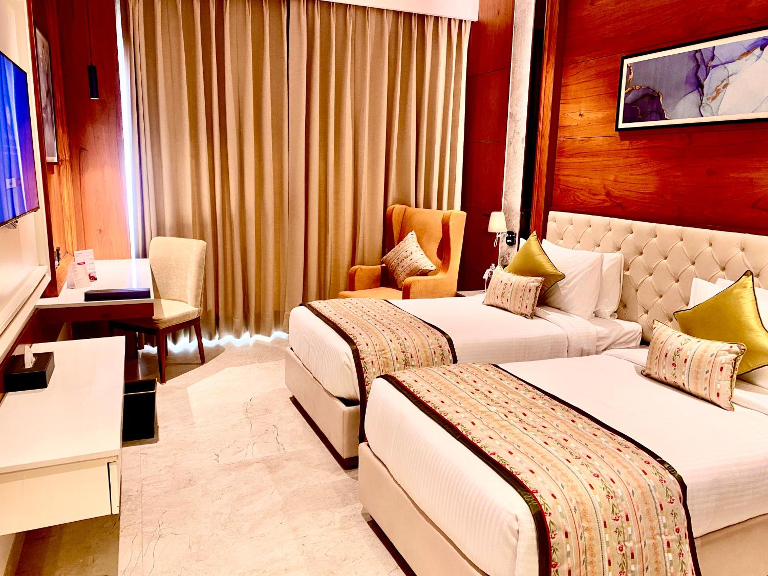 Deluxe Twin Room - Photo 1
