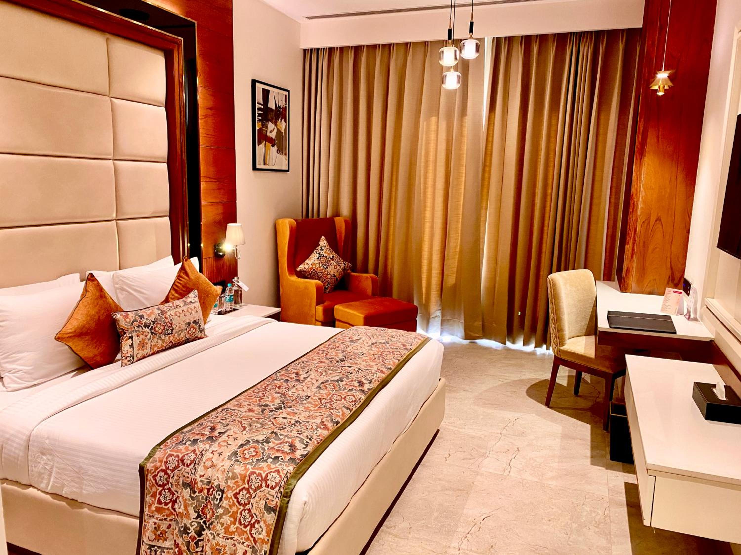  Executive Room With Balcony - Photo 1