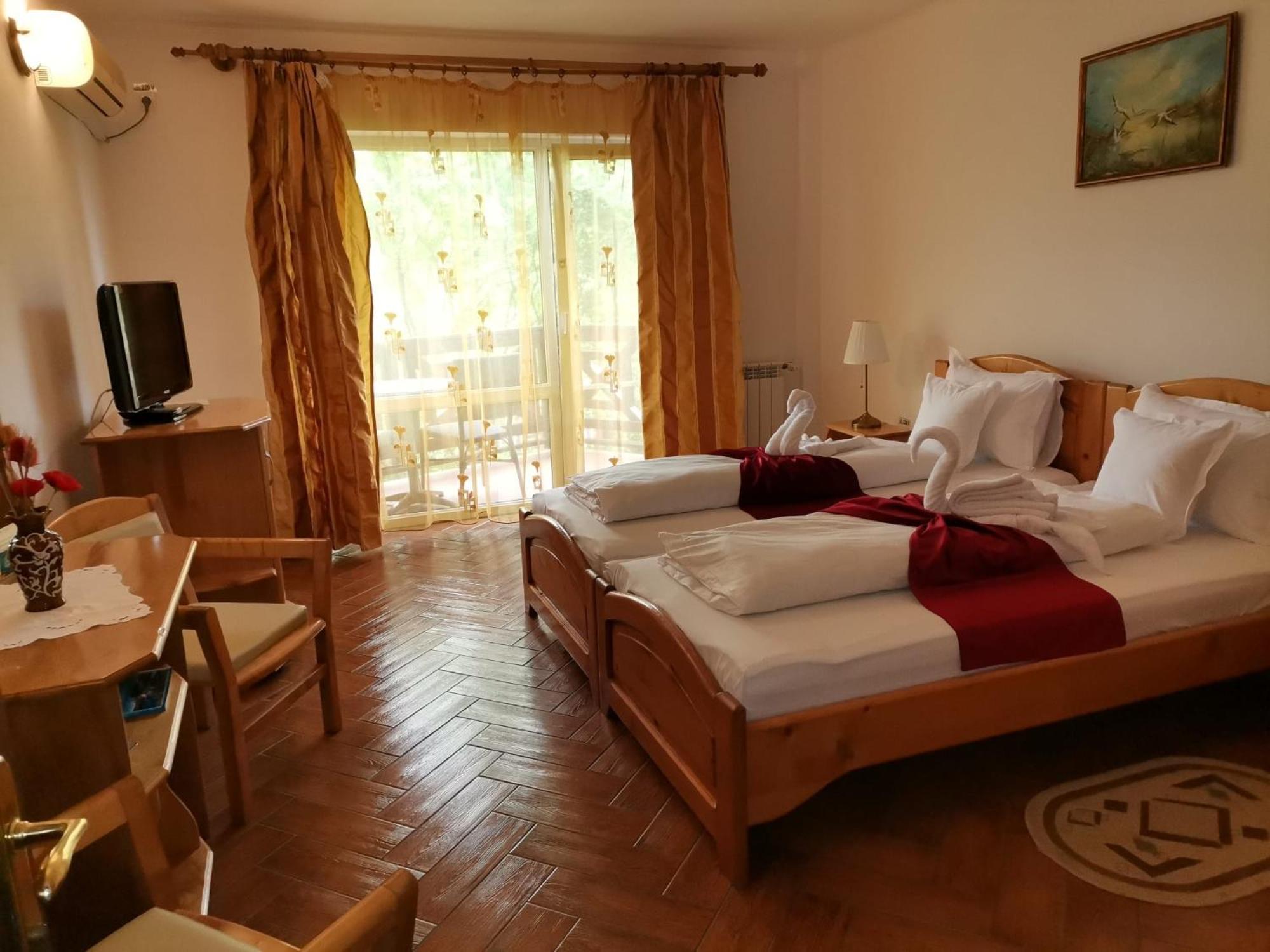 Twin Room with Garden View photo 1