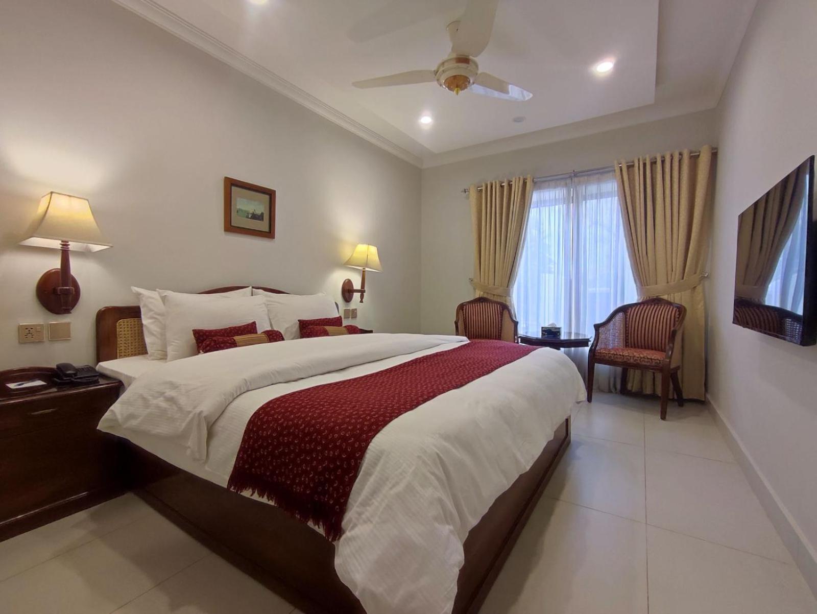 Superior King Room