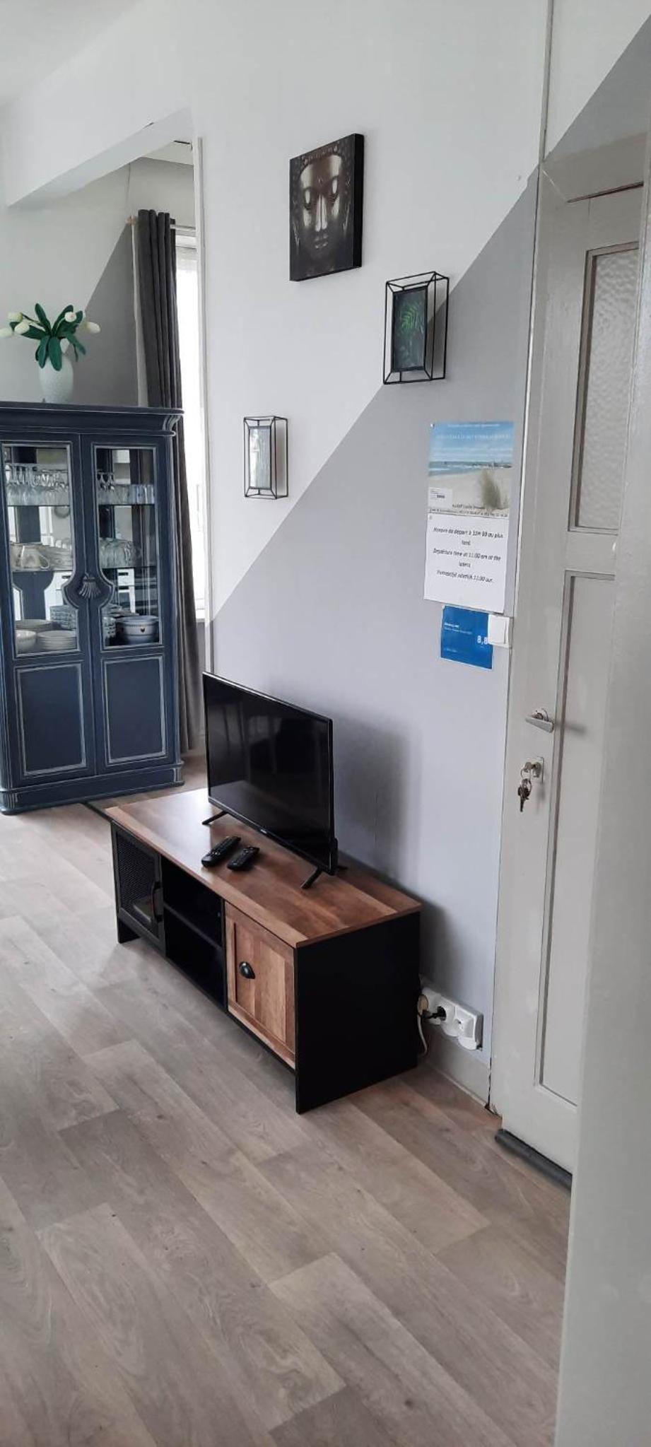 Apartment - Photo 2